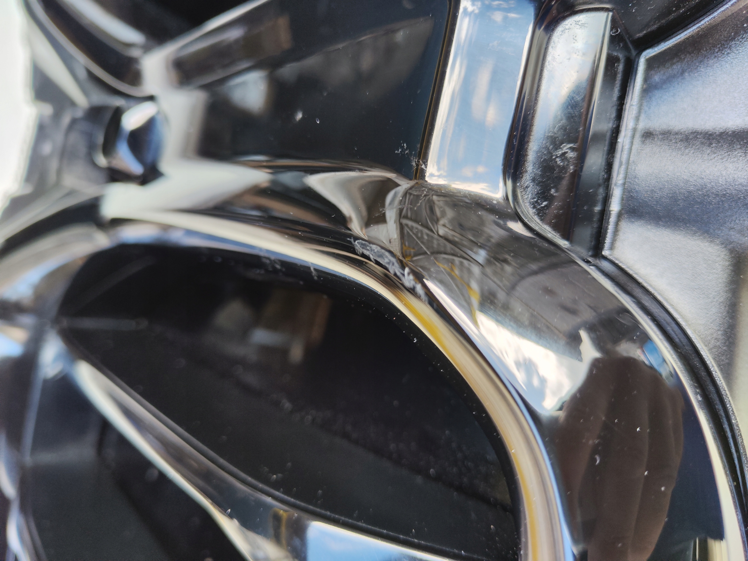 GRILL ATRAPA NERKI ROLETA ŻALUZJA BMW X5 G05 226775 SHADOW LINE Wersja Europejska