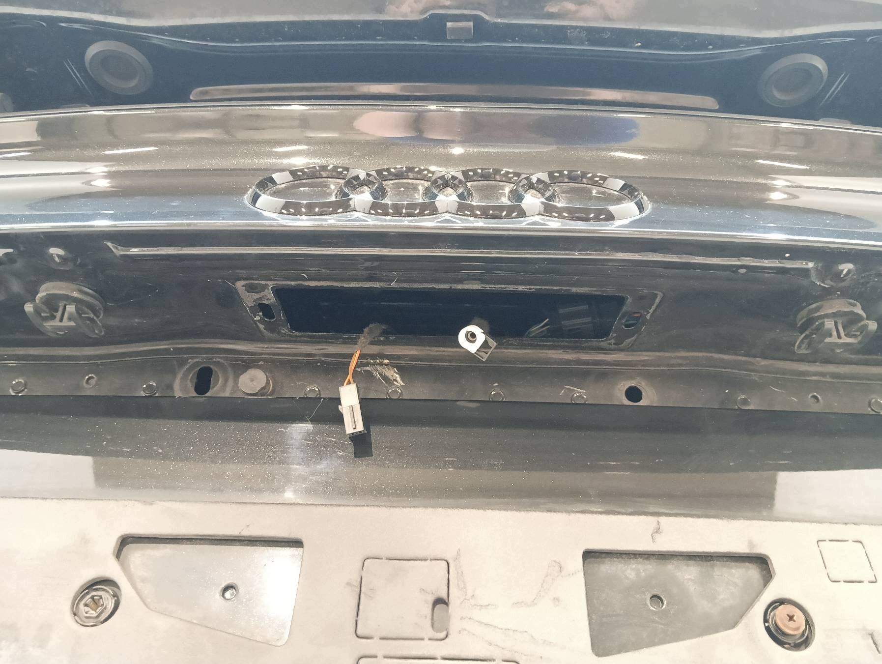 boot door window SPOILER LX7J Audi A7 II (2018-2025) C8