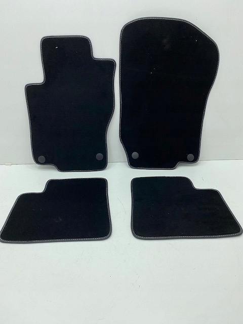 Koberce Komplet Čierne Mercedes Gl W164 x164