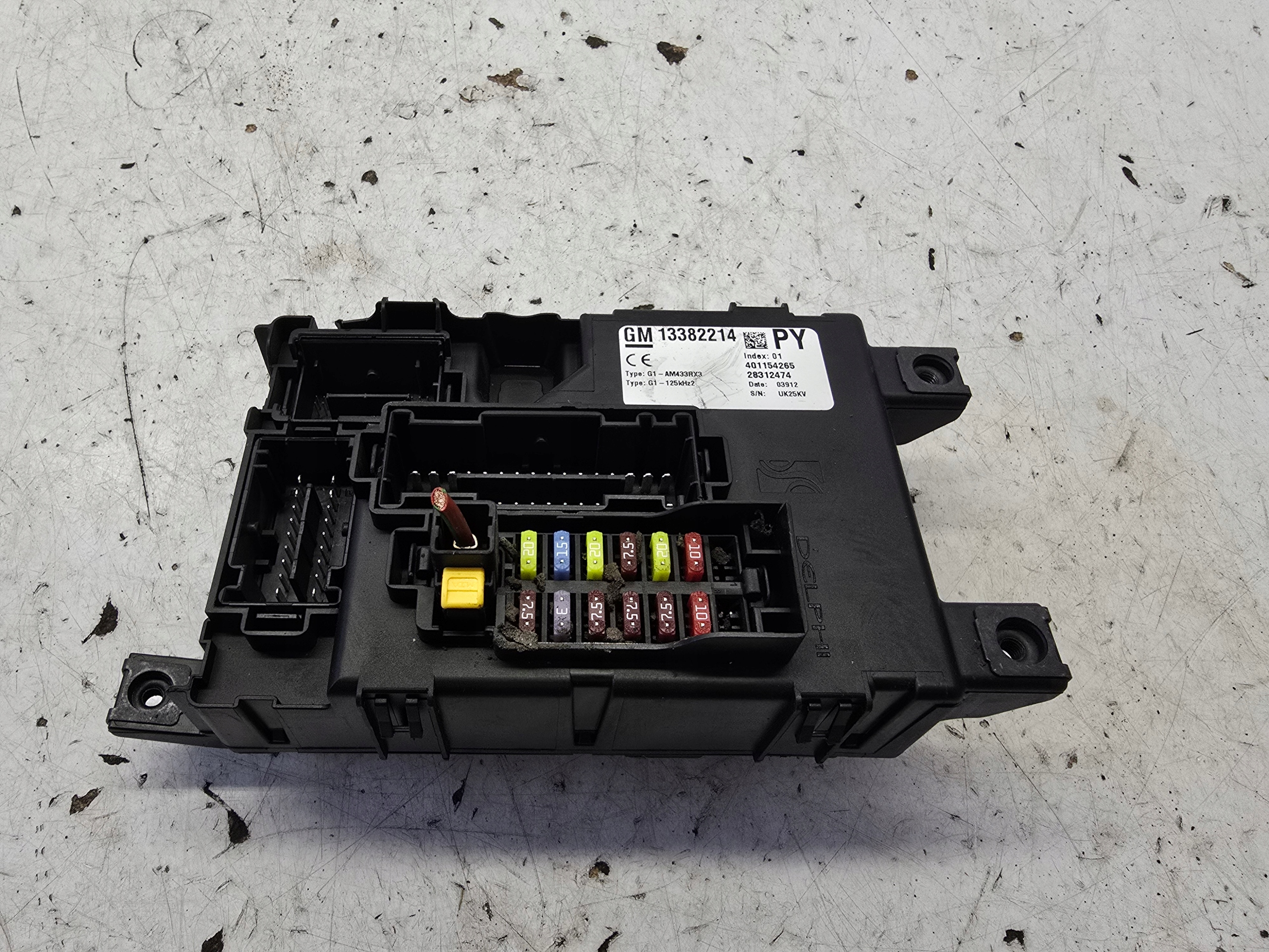 OPEL CORSA D LIFT Unité commande confort BCM BSI 13382214 PY