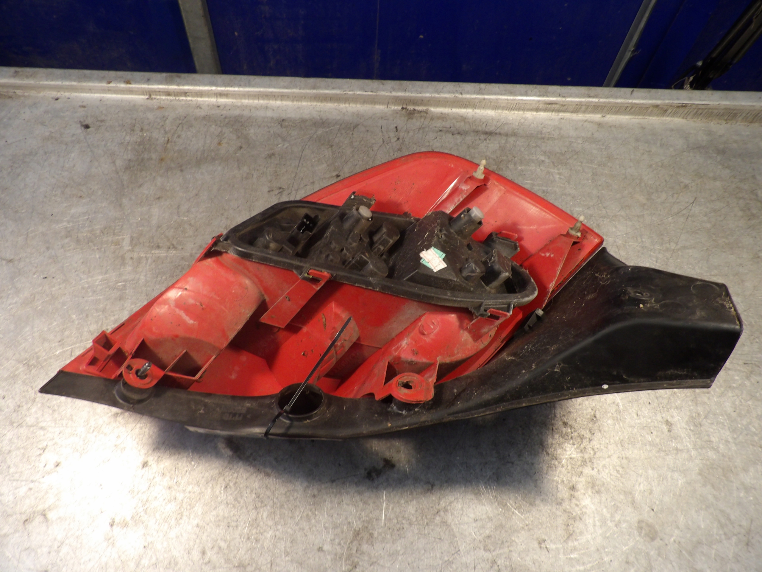Renault Clio III light rear right 1,2B
