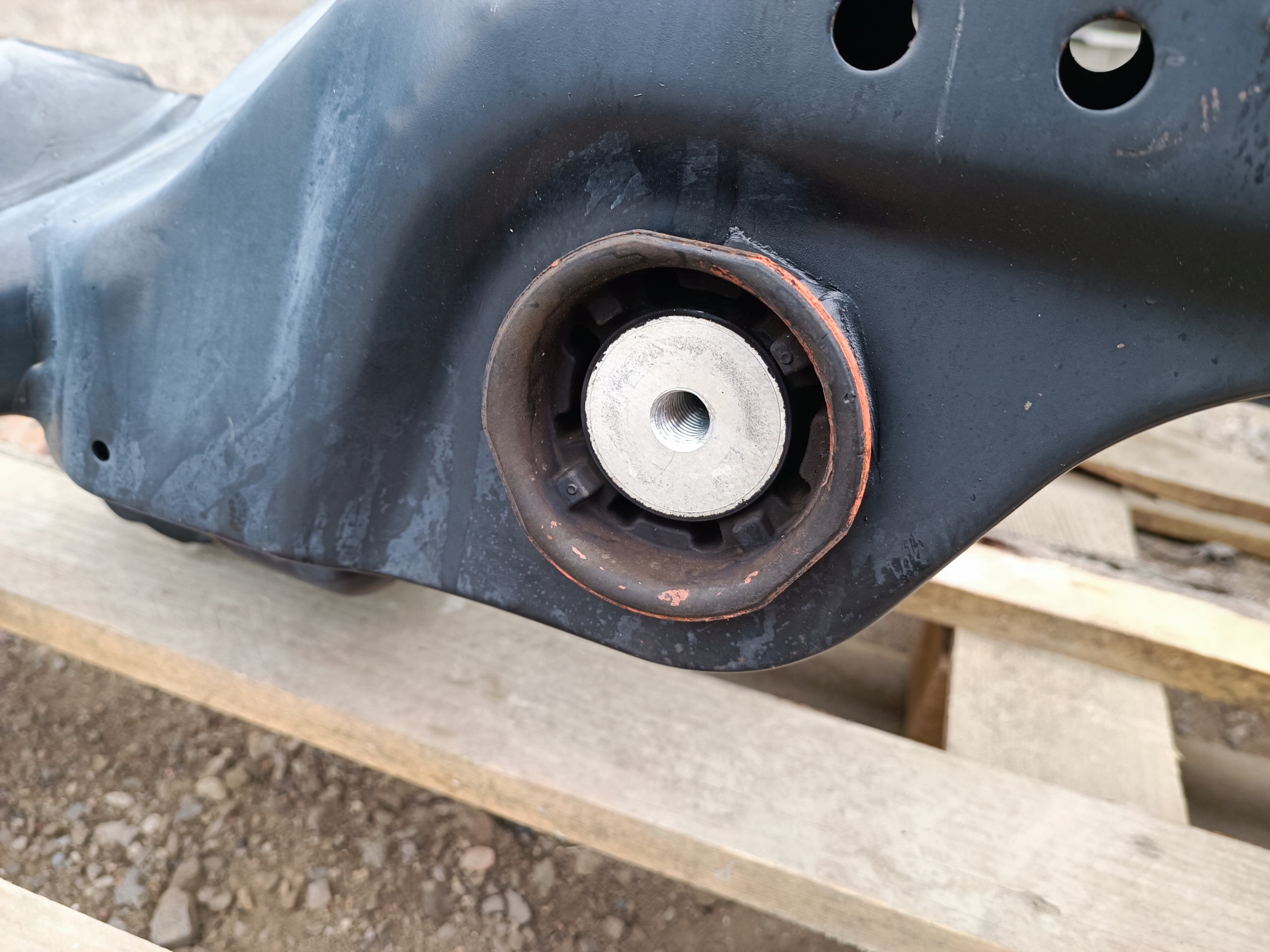 axle beam subframe sider rear part Ford Mustang VI 2015