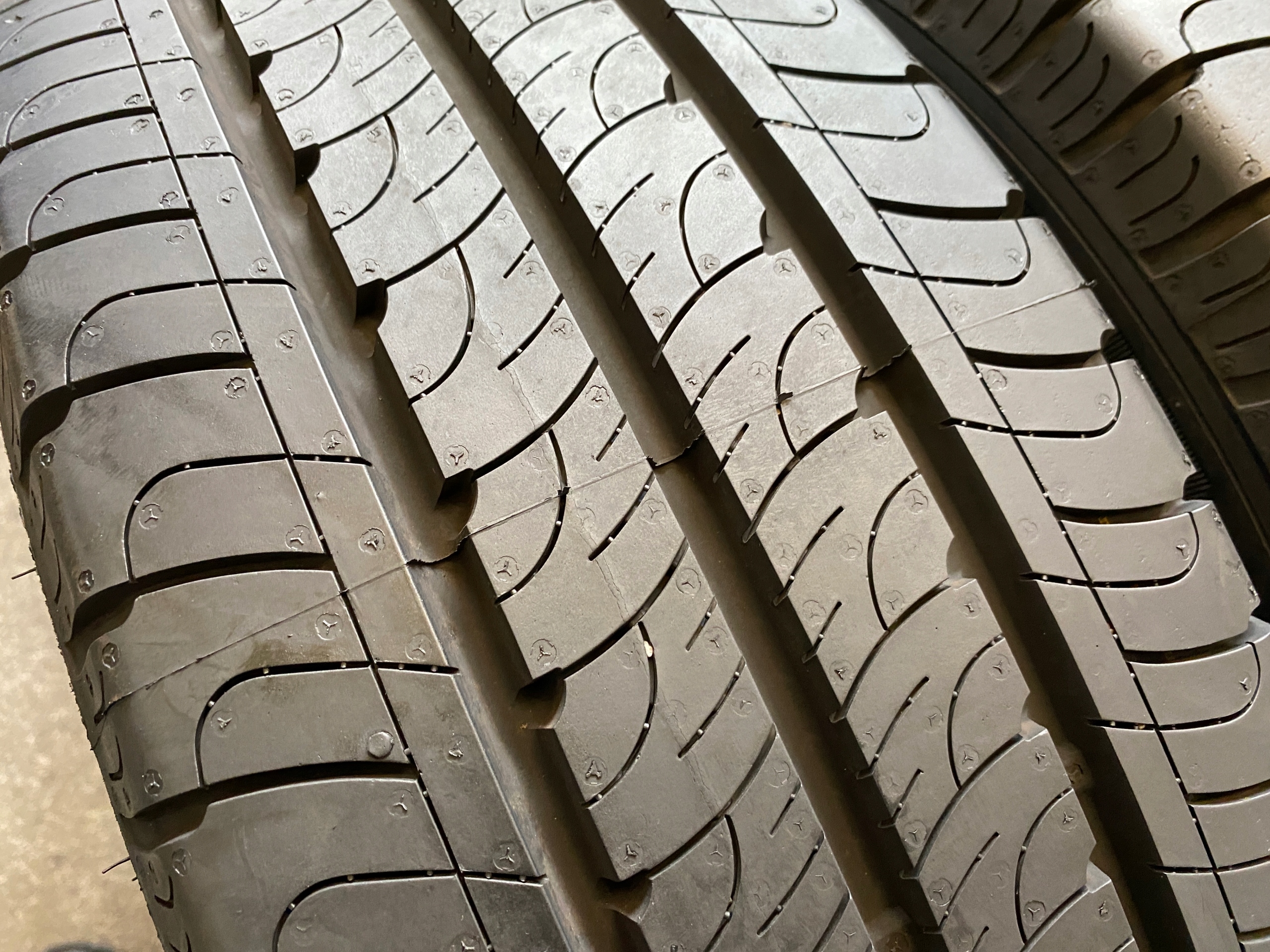 2 tyres summer 215/65R16C Goodyear EfficientGrip Cargo as new 2022r
