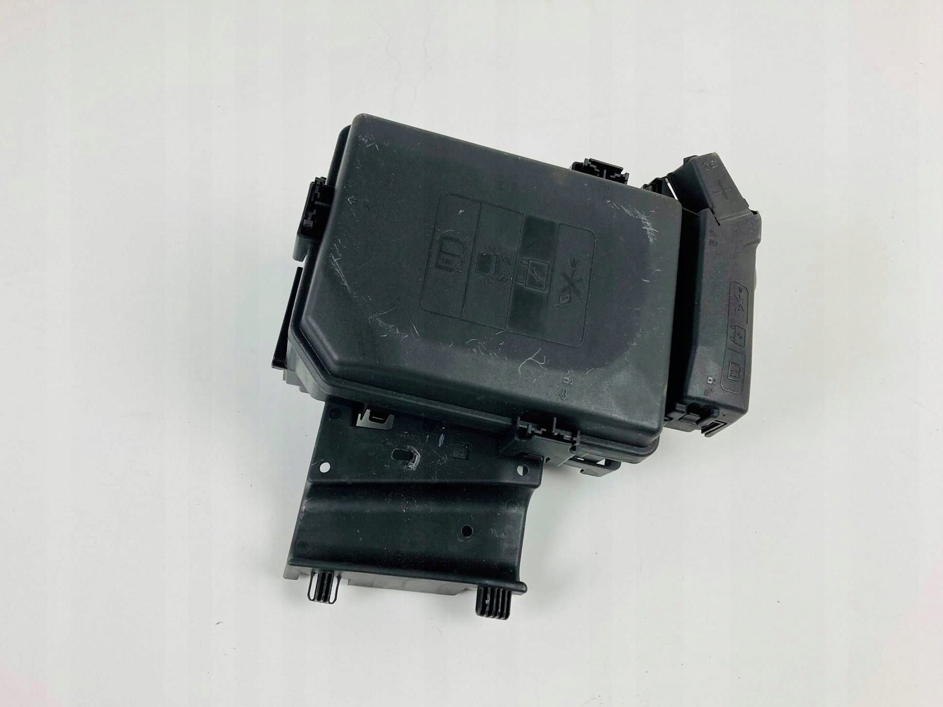 OPEL ASTRA V K Module fusibles 39227409