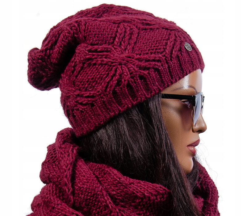 

Zimowa Czapka Damska Beanie Smerfetka Polar
