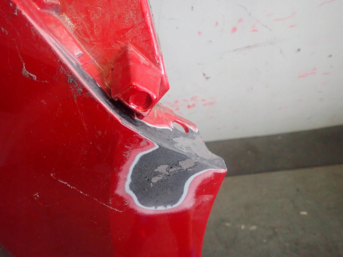 fender front front right RENAULT TWINGO III 14