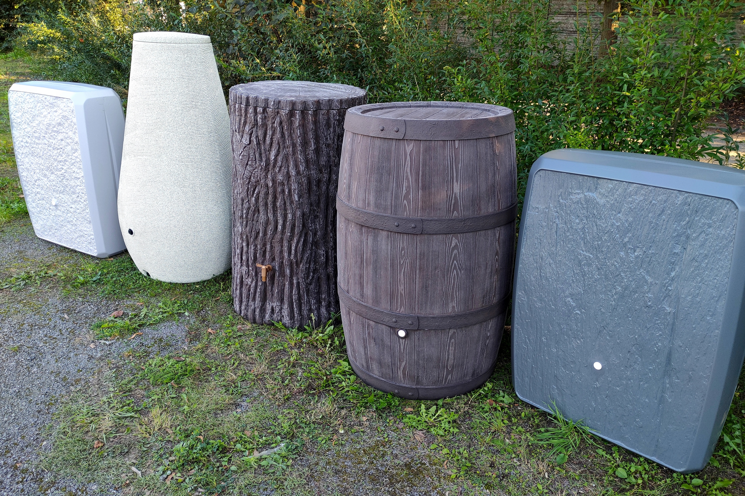 ZBIORNIK na DESZCZÓWKĘ BECZKA WODĘ WYSOKA 350 L Wysokość produktu 180 cm