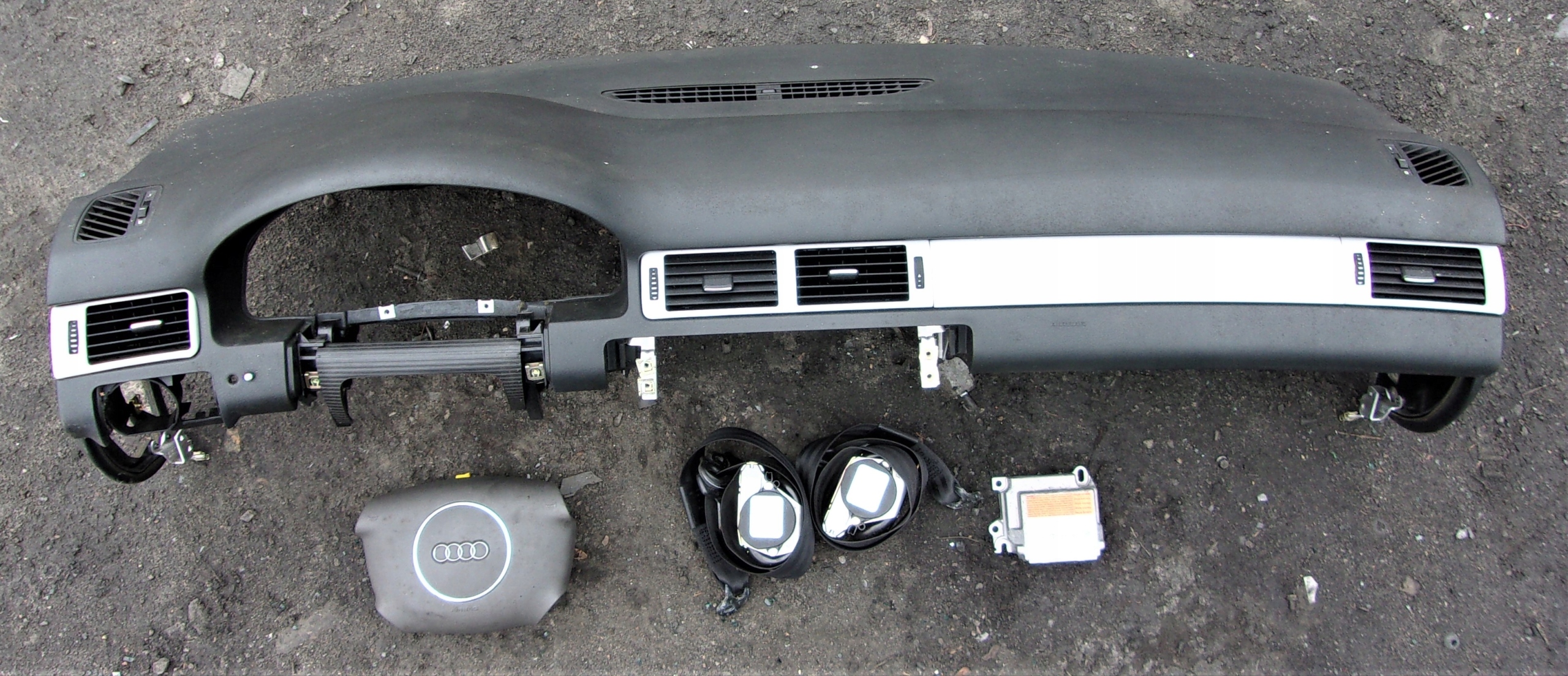 AUDI A6 C5 4B0 DESKA KONSOLA PODUSZKI PASY KOMPLET