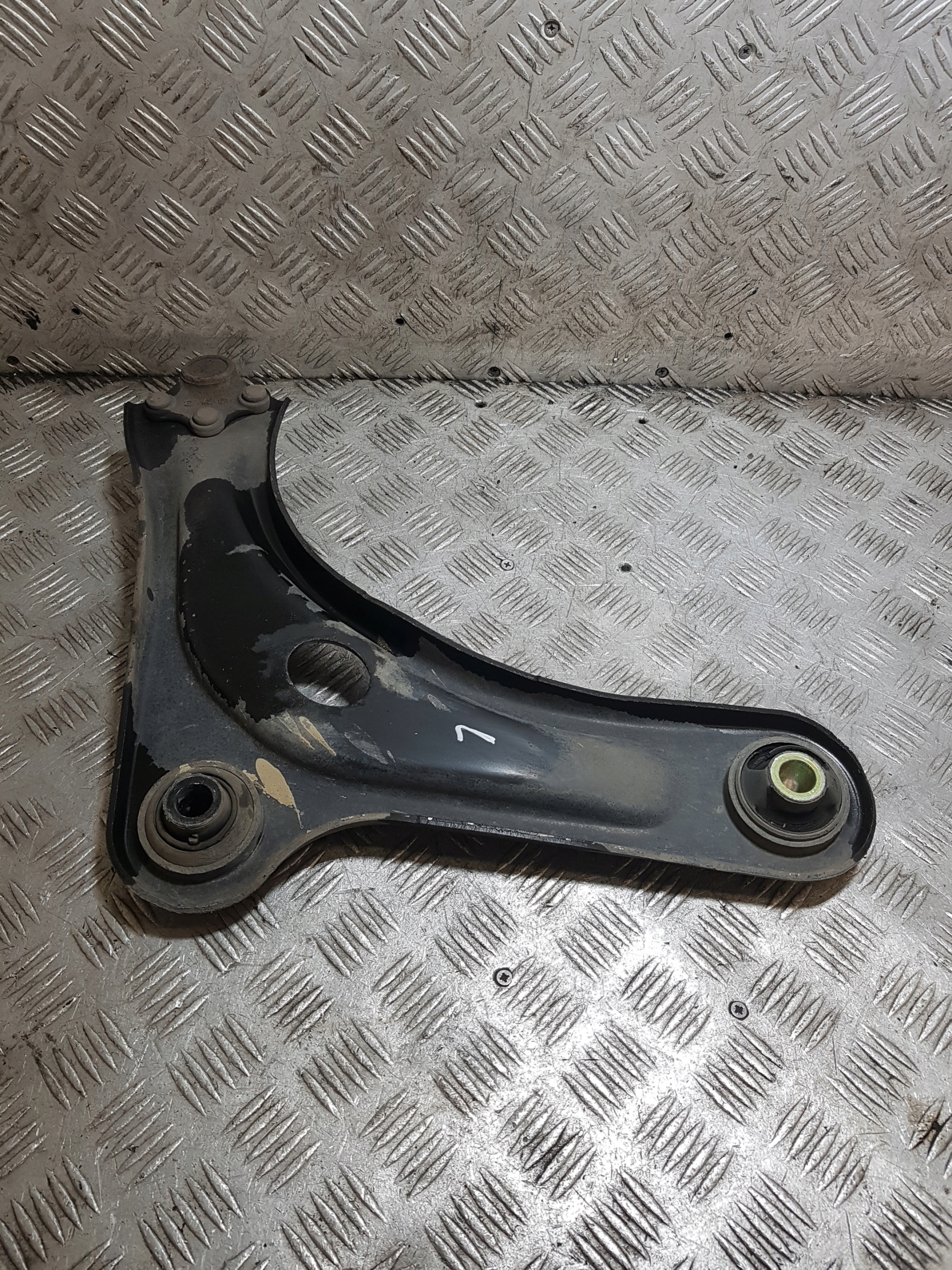 arm left front PEUGEOT 208