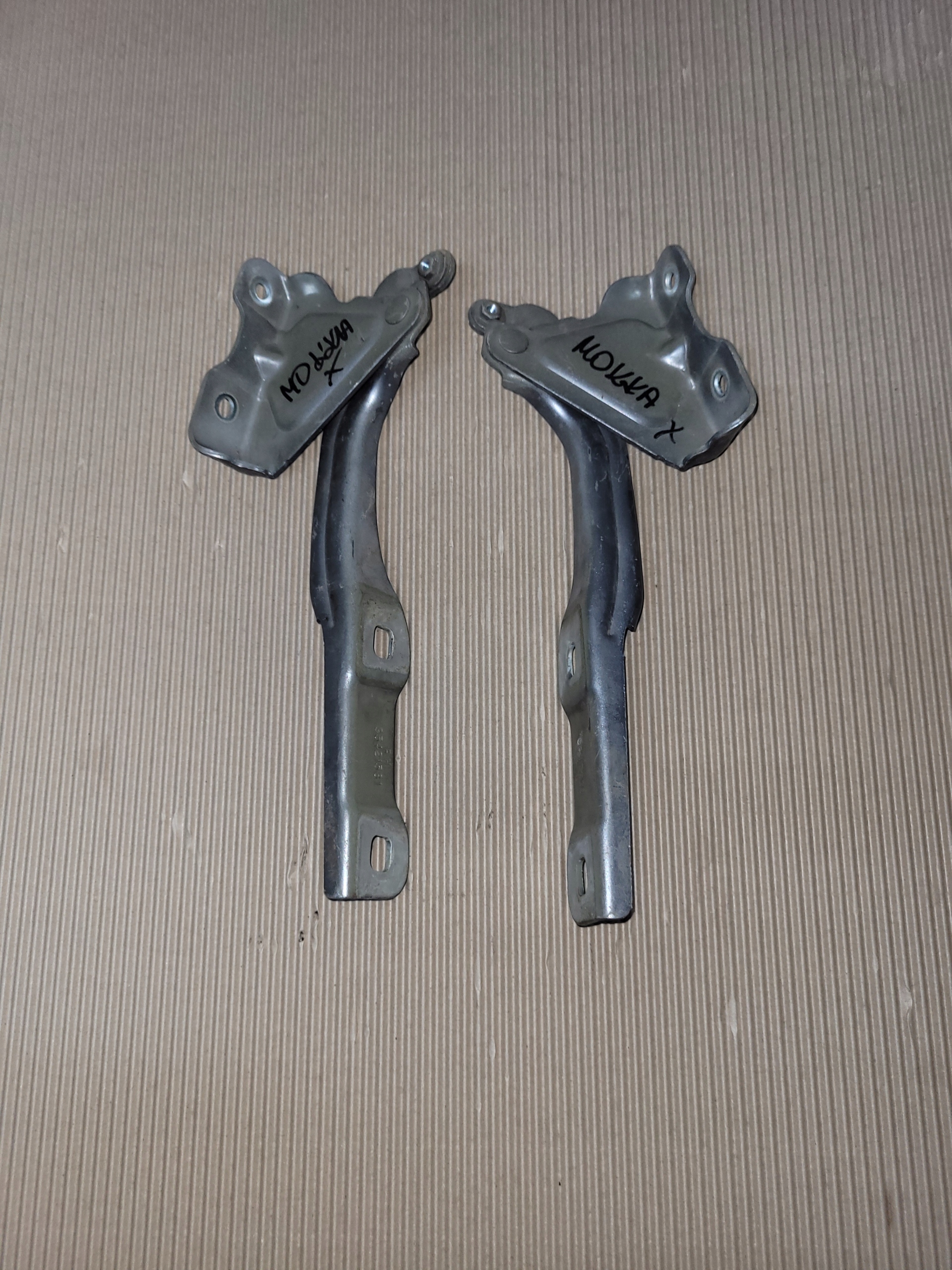 OPEL MOKKA X 16-ПЕТЛЯ КАПОТА