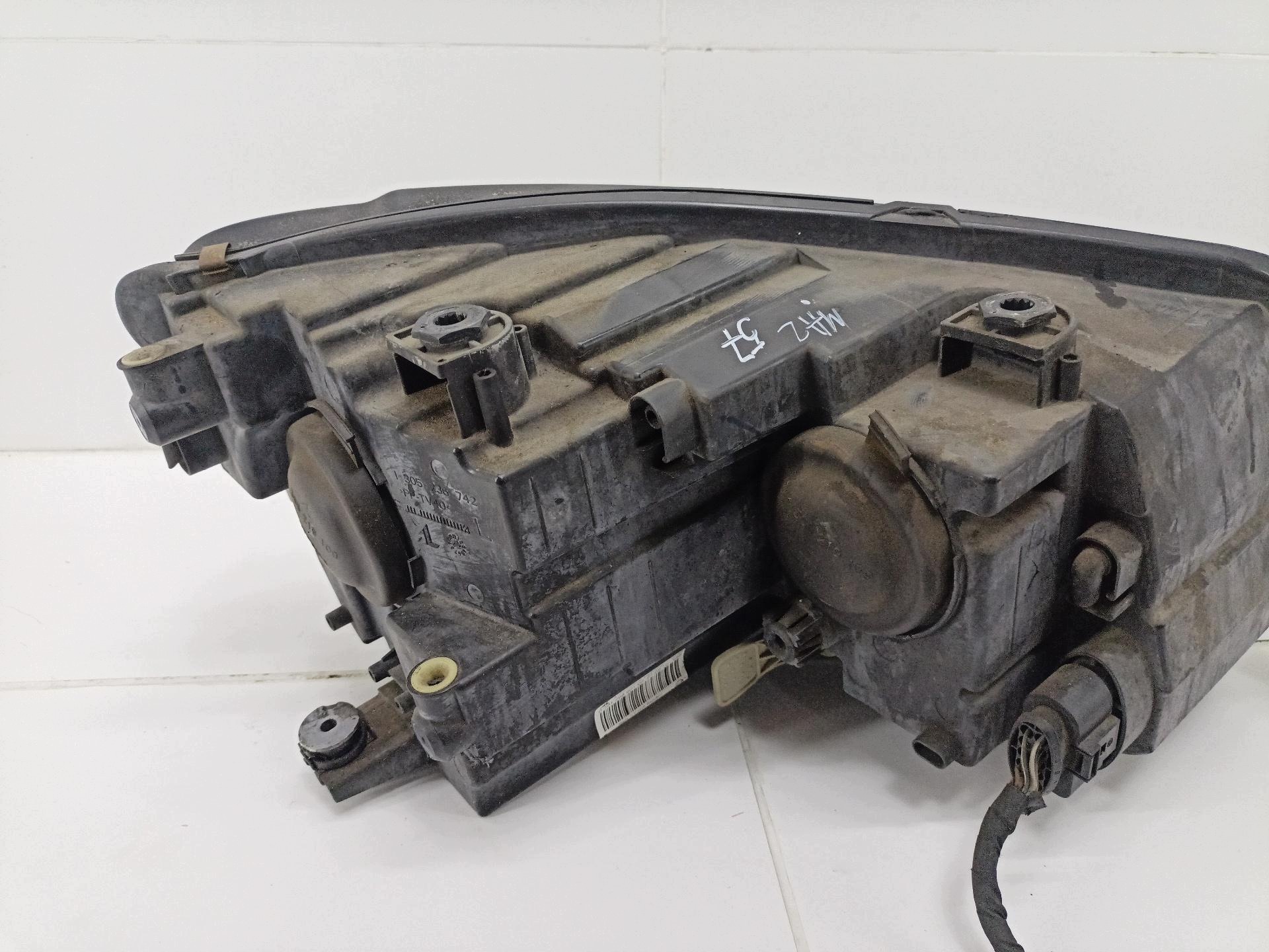 light front left side Volkswagen Touran 2nd facelift 2011 1T2941005G
