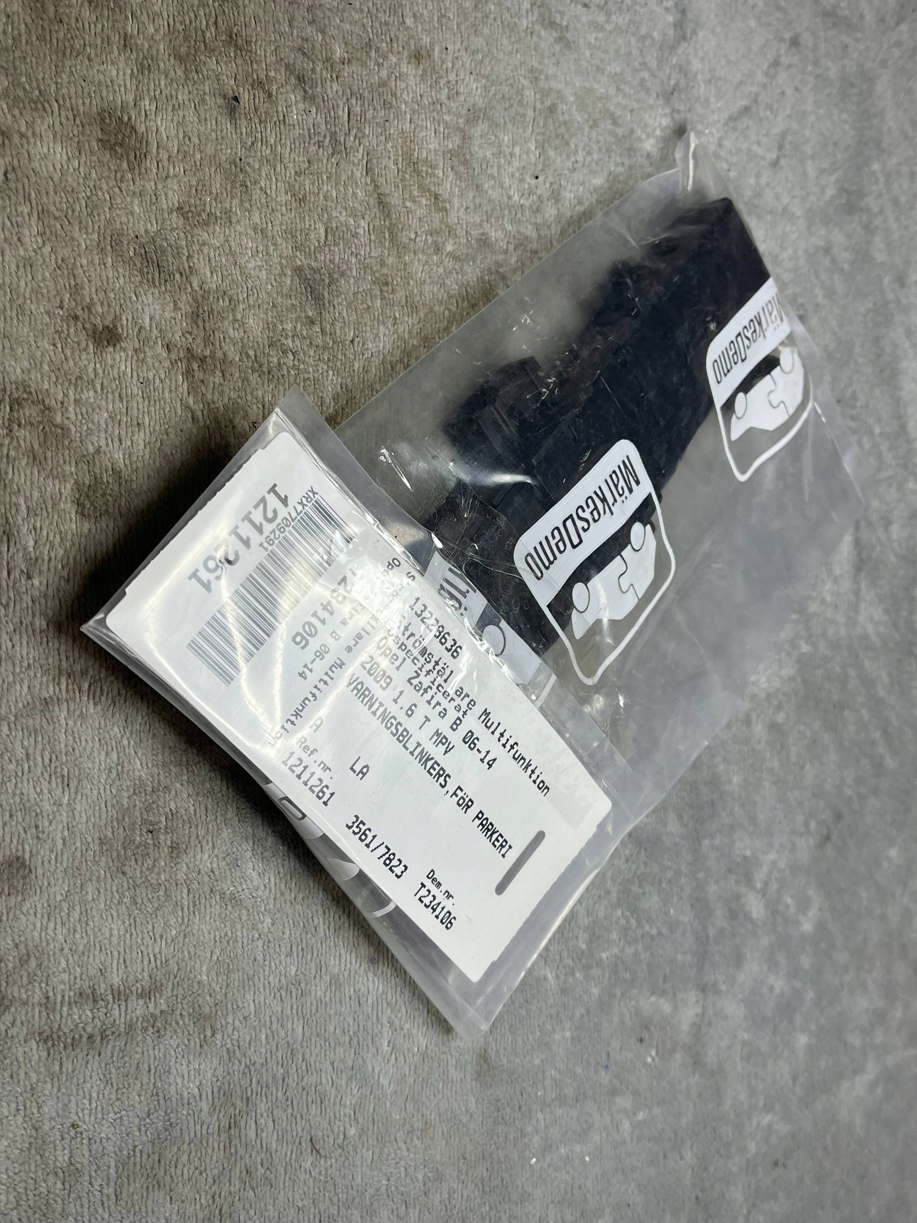 OPEL ZAFIRA PANEL PRZYCISKOW Console PRZEDNIEJ OEM 13228636 !J