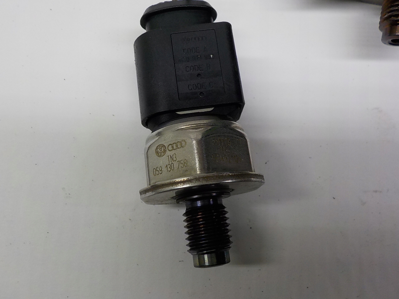 AUDI A6 C6 3.0 TDI originale sensore pressione carburante 059130758E