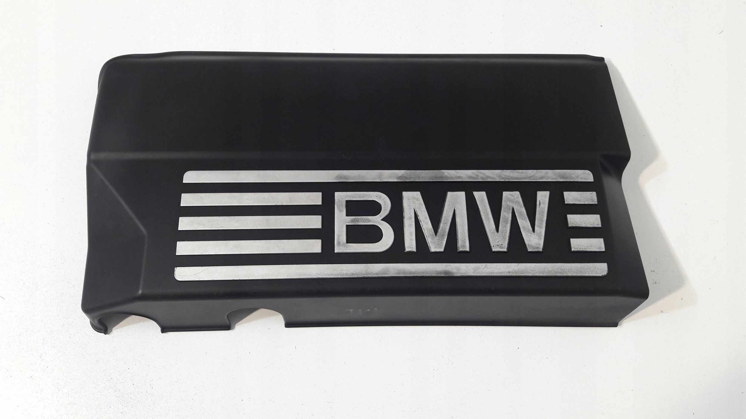 BMW 1 116 E87 upper motor cover 1112753074301 (DS24)