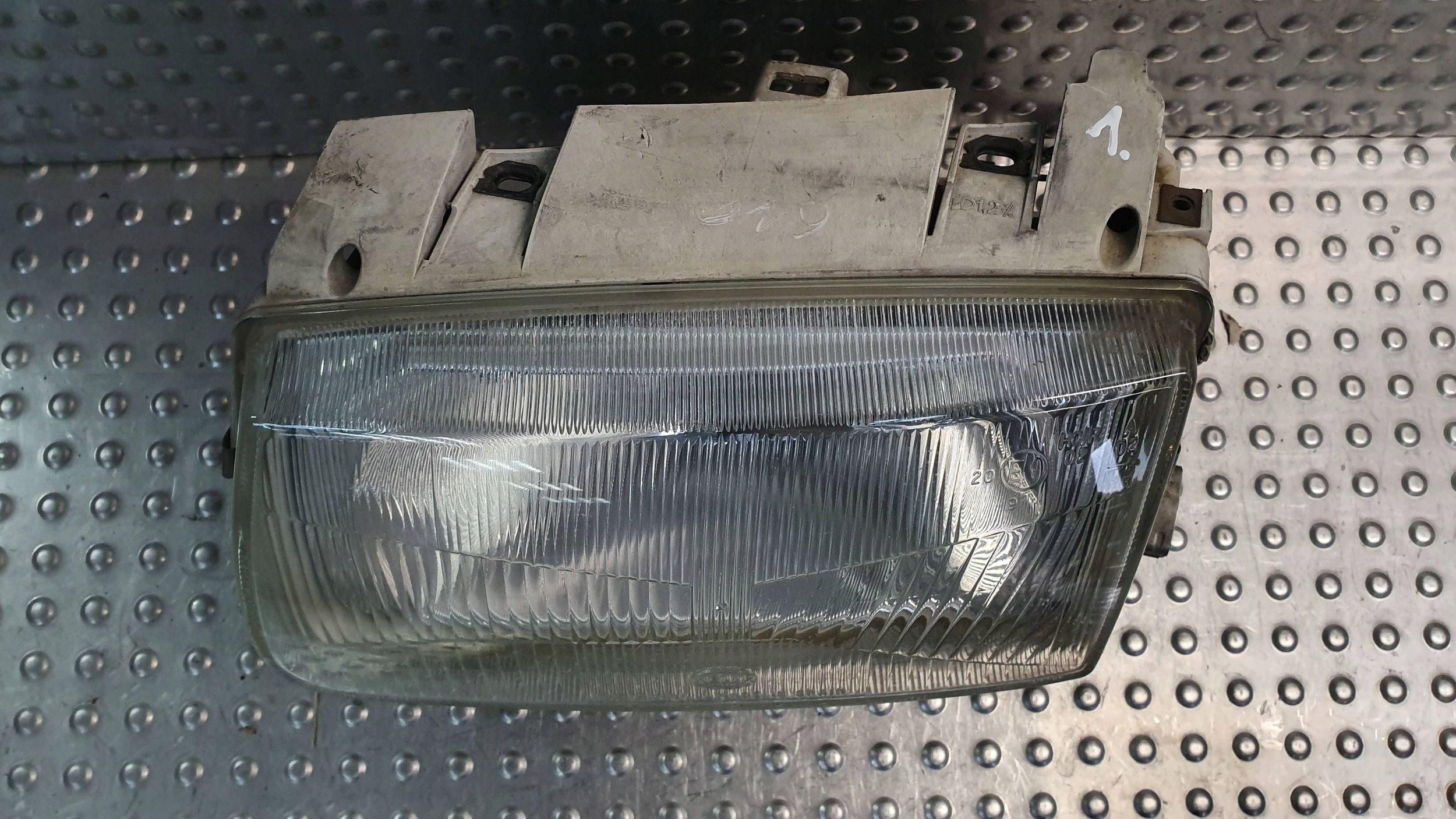 light front left VW POLO III 94- 6N1941015