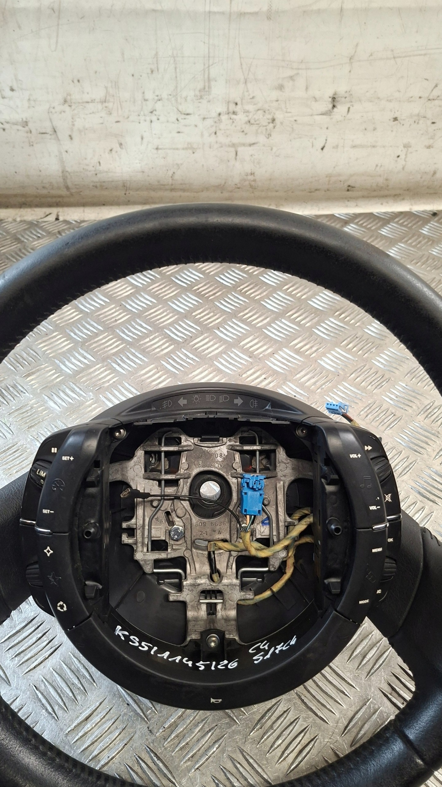 volant CITROEN C4