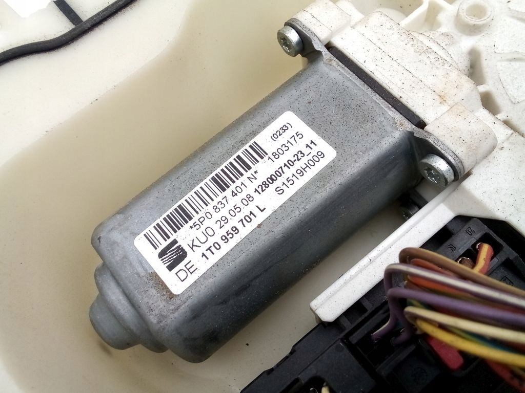 Seat Altea lift mechanism module left front 5P0837401N EU