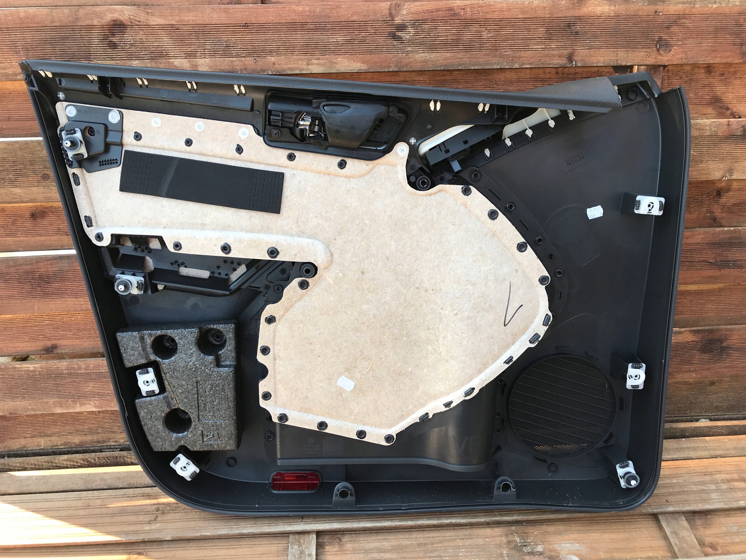 side door right front VW TIGUAN 5N0867012B