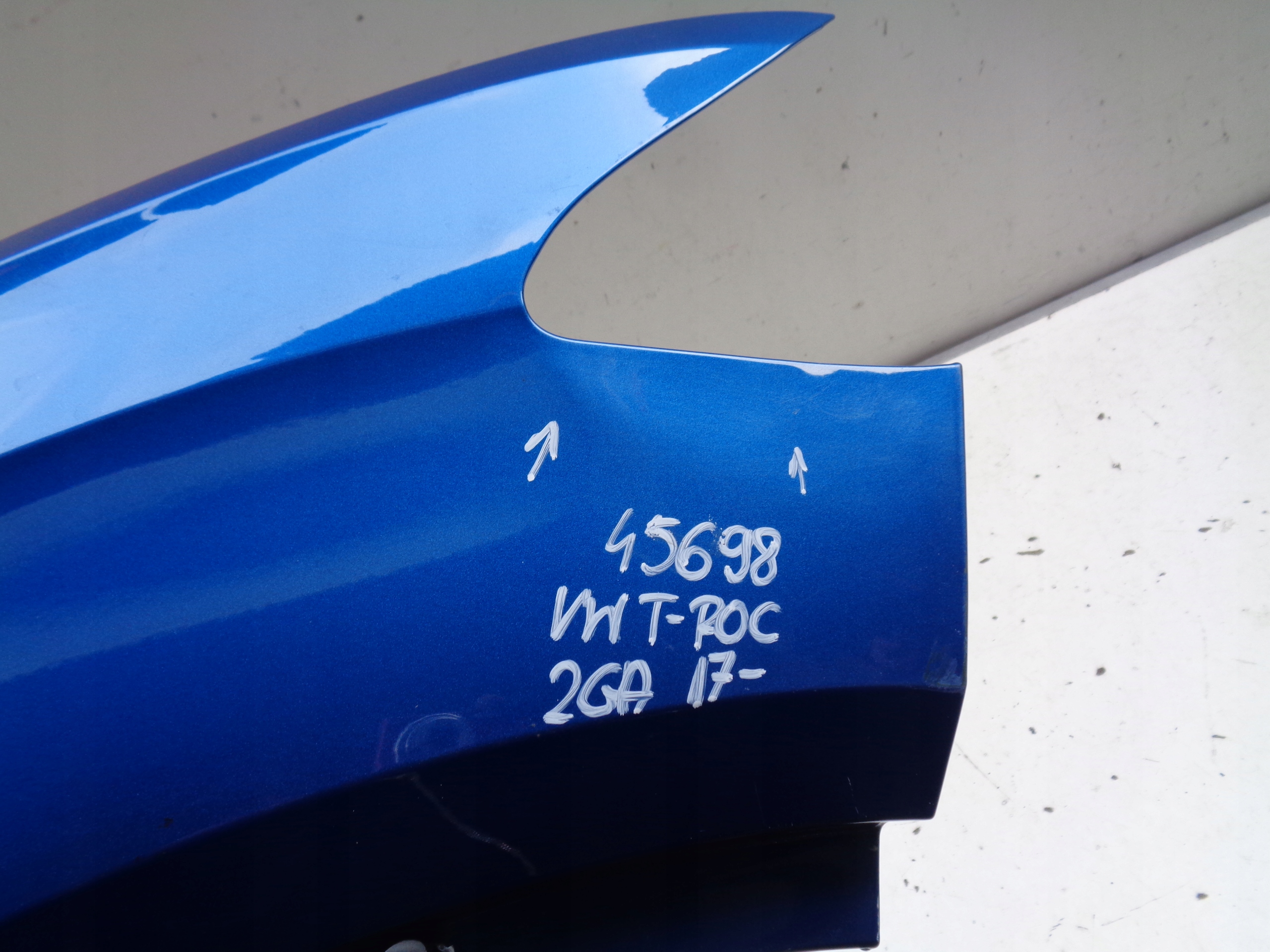 fender right front VW T-ROC 2GA 17- NR 45698