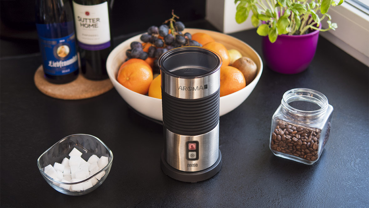 ELEKTRYCZNY SPIENIACZ DO MLEKA PODGRZEWACZ TEESA Model TSA4003