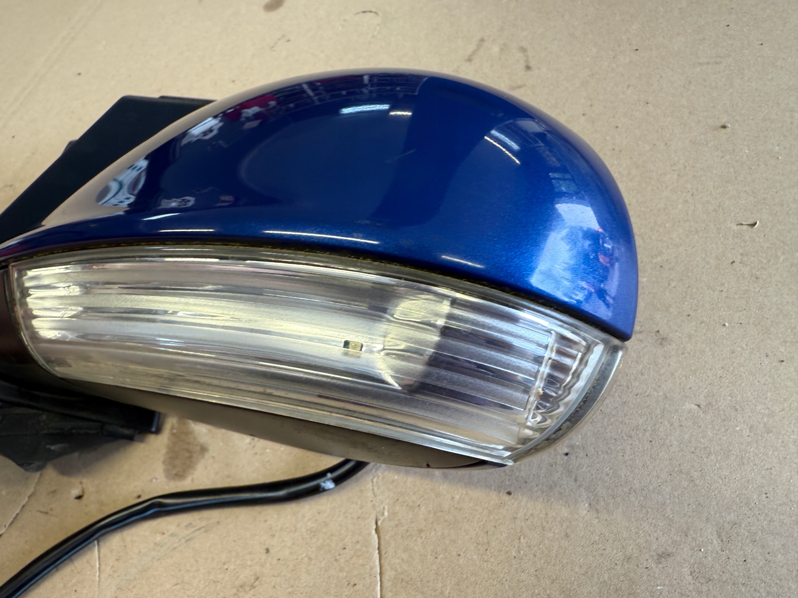 VW GOLF V plus mirror exterior left 6 PIN LC5J EUROPA