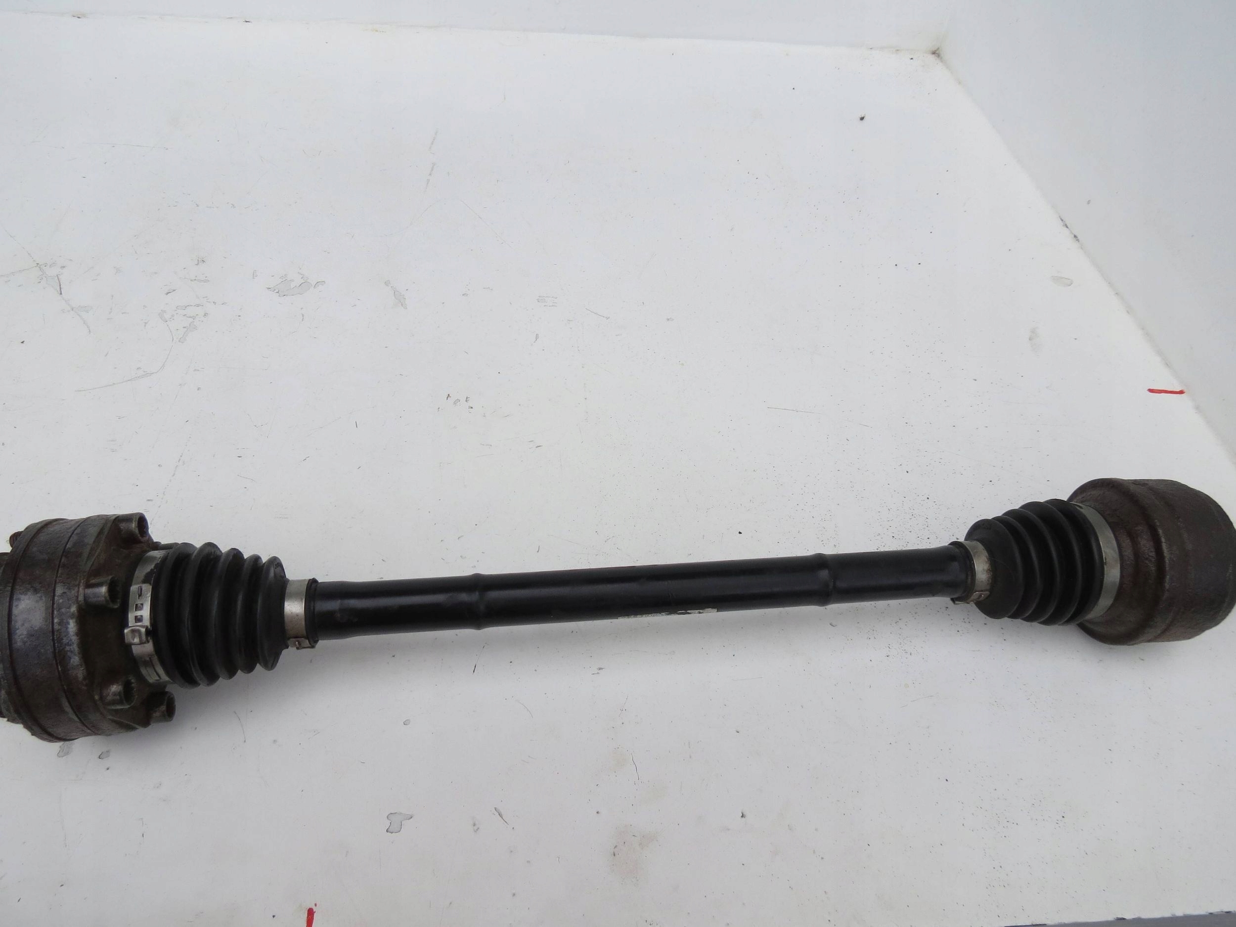 semi-axis left rear part PORSCHE CAYENNE and 7L5 7L0501201B