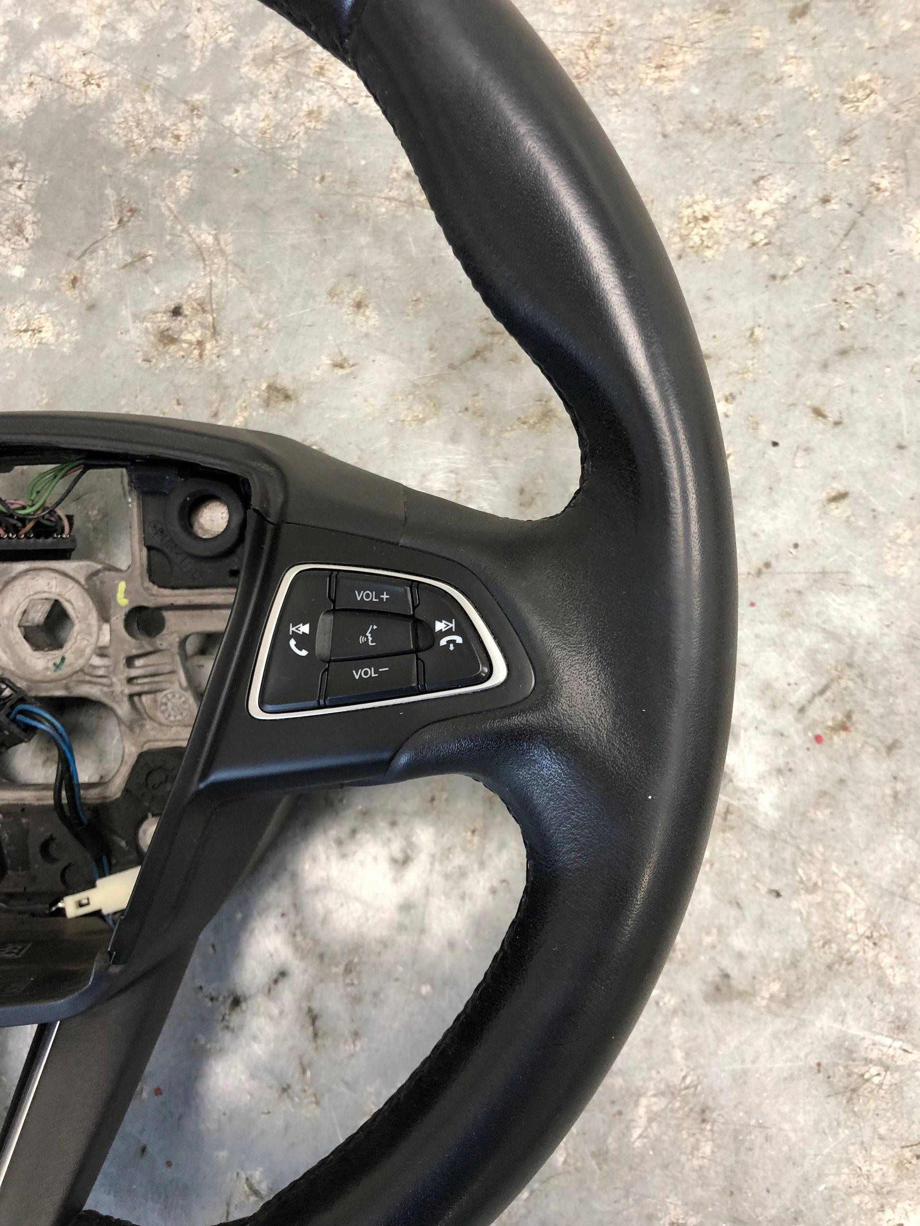 lenkrad Leder GRZANA MULTIFUNKCJA FORD KUGA MK2