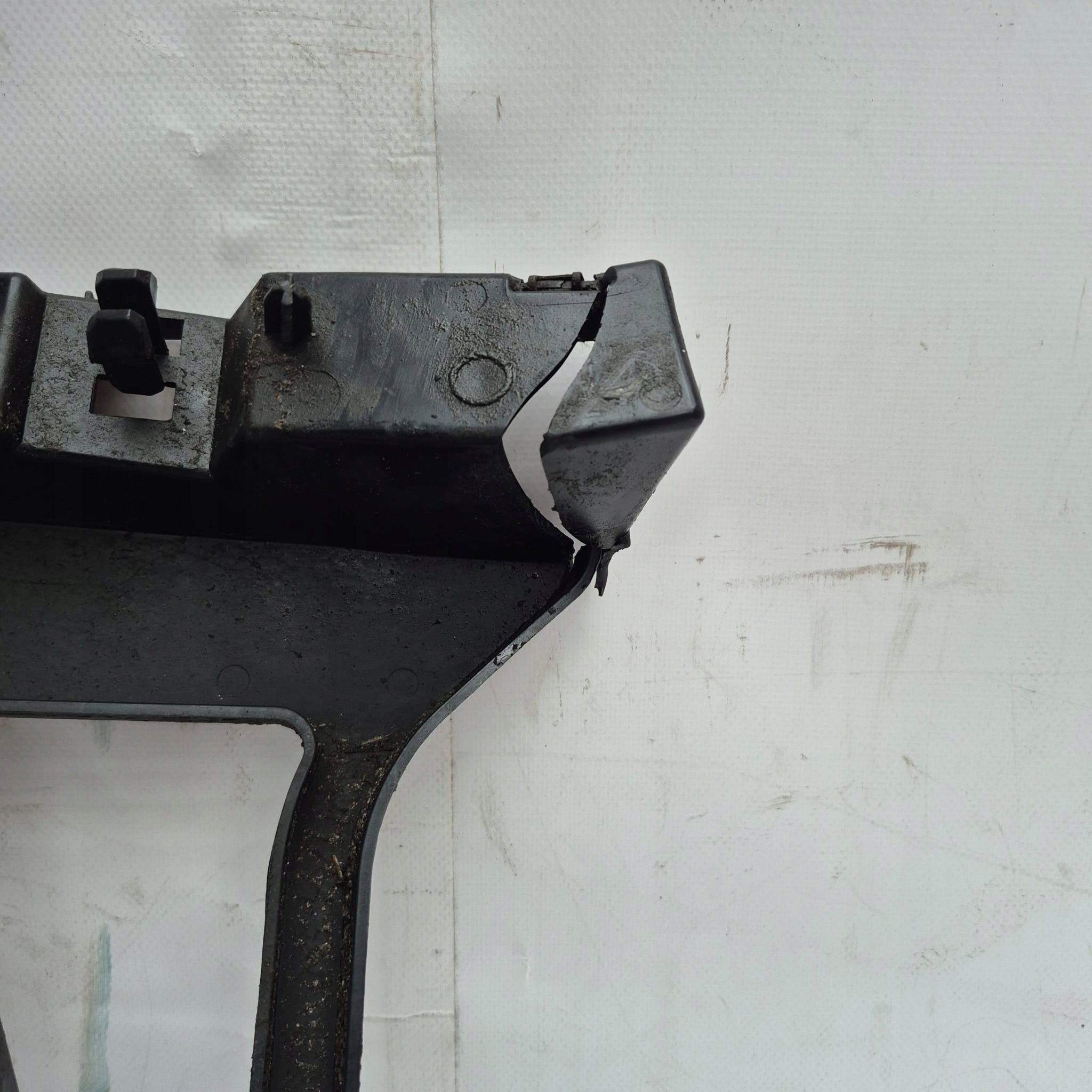 FORD TRANSIT VI 6 13-> holder support left front front