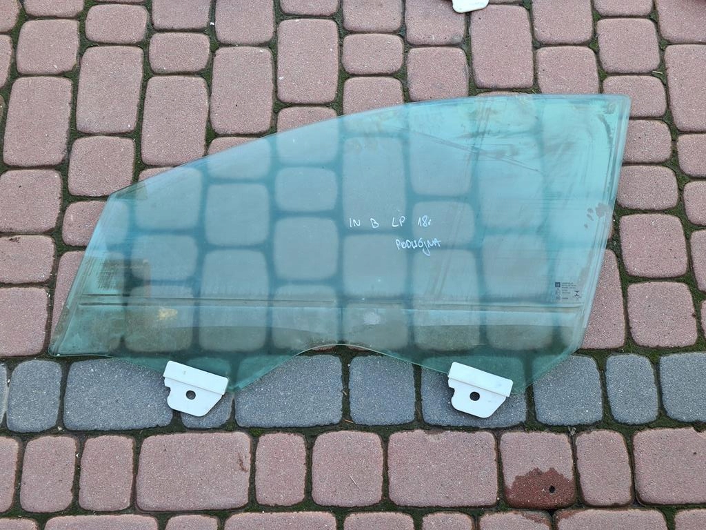 Стекло переднее двойное Opel Insignia B 2018