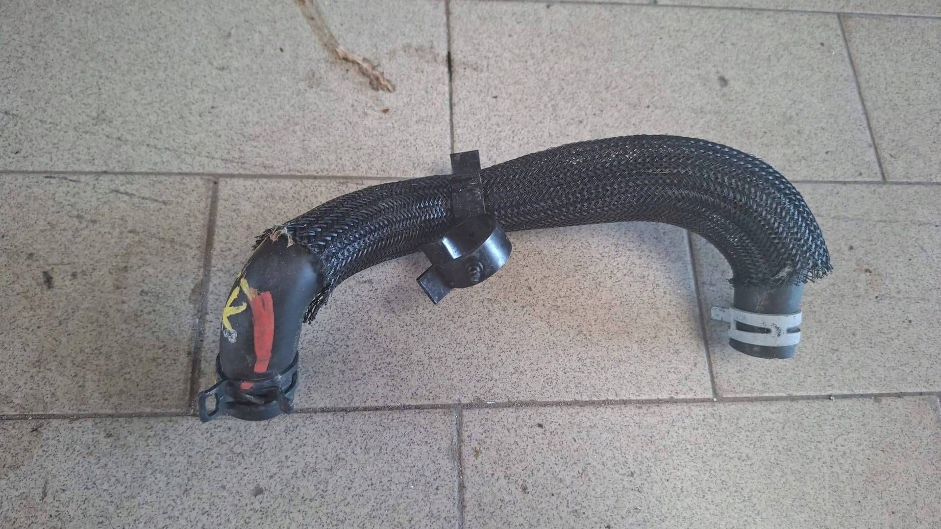 vedení hadice vody Renault Megane V E-Tech 215765MS1A