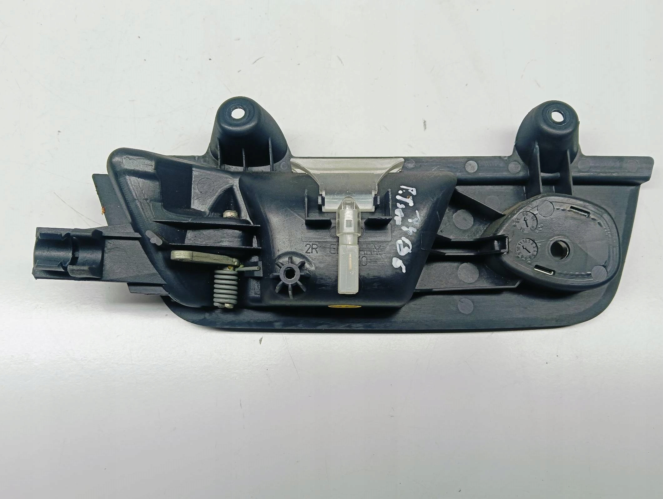 handle inner right rear Audi A4 B6 2.0 01r 8E0839020A