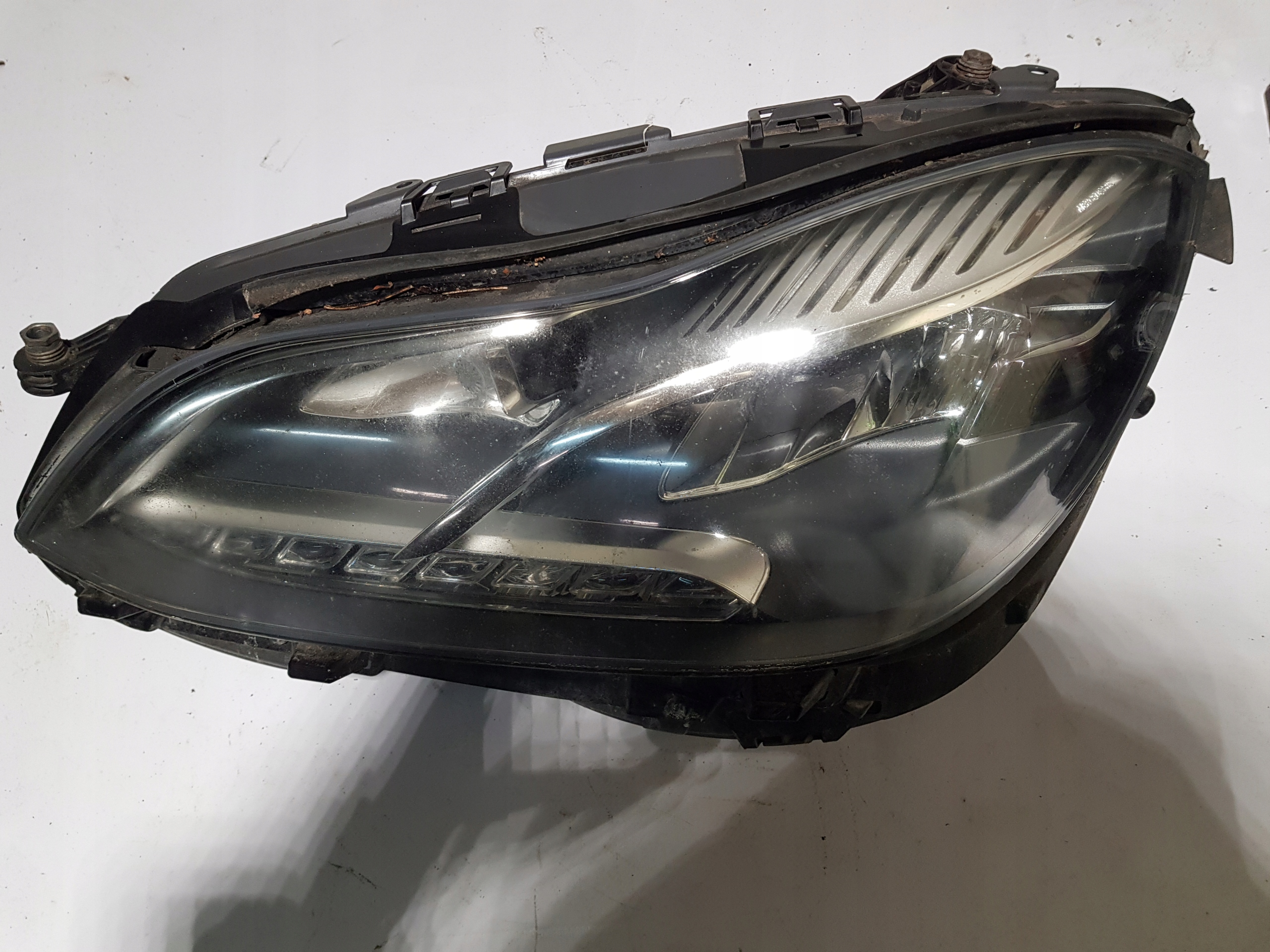 light LED left front MERCEDES W212 LIFT complete