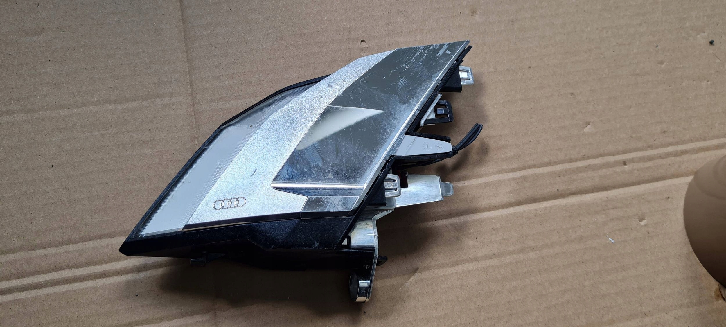 RS5 8W LIFT ELEMENT Leuchte links vorne Licht MATRIX Blende Abdeckung