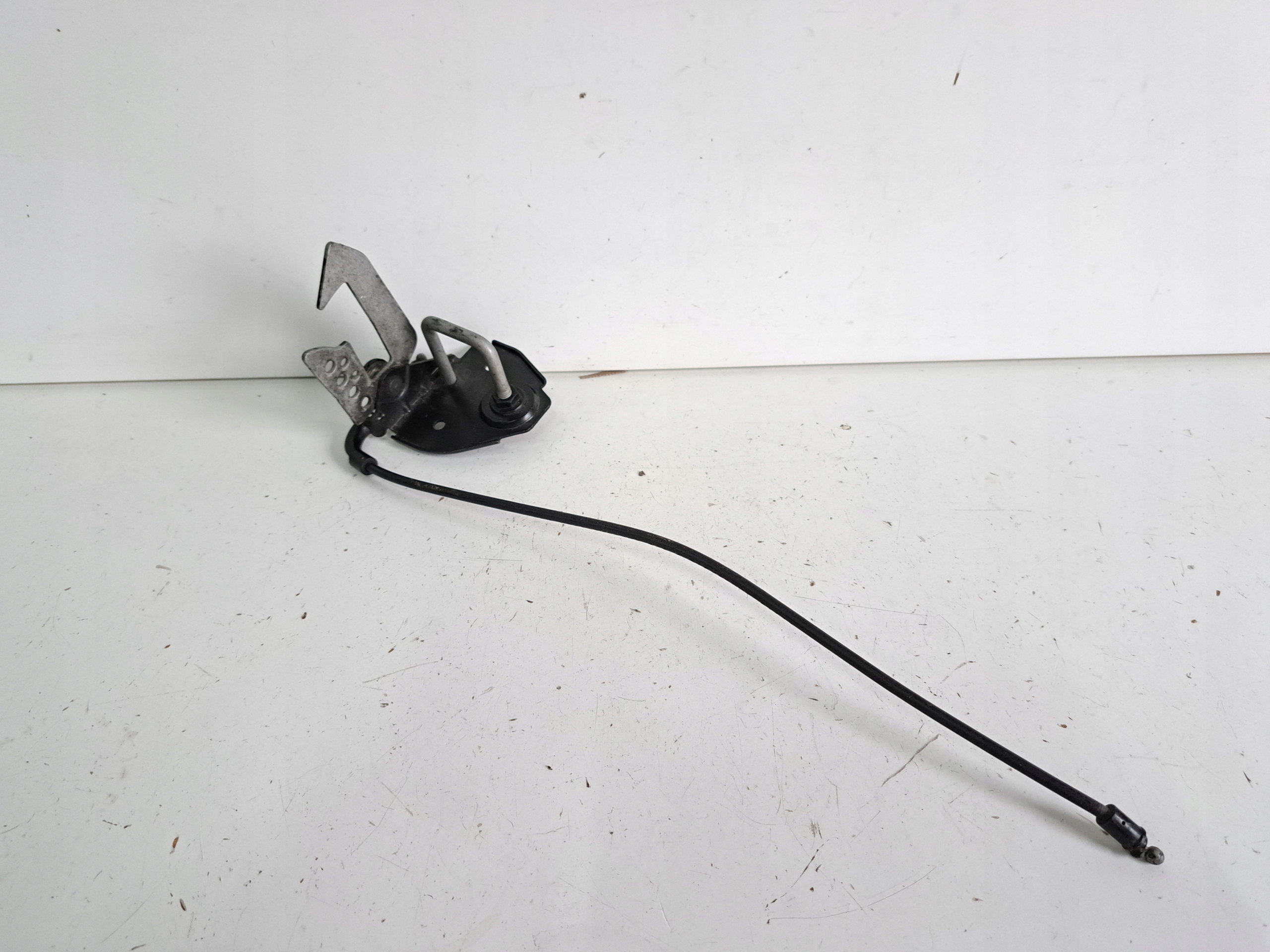 BMW 5 F10 F11 RYGIEL MASKI LEWY PRZÓD ORYGINAŁ 7183763