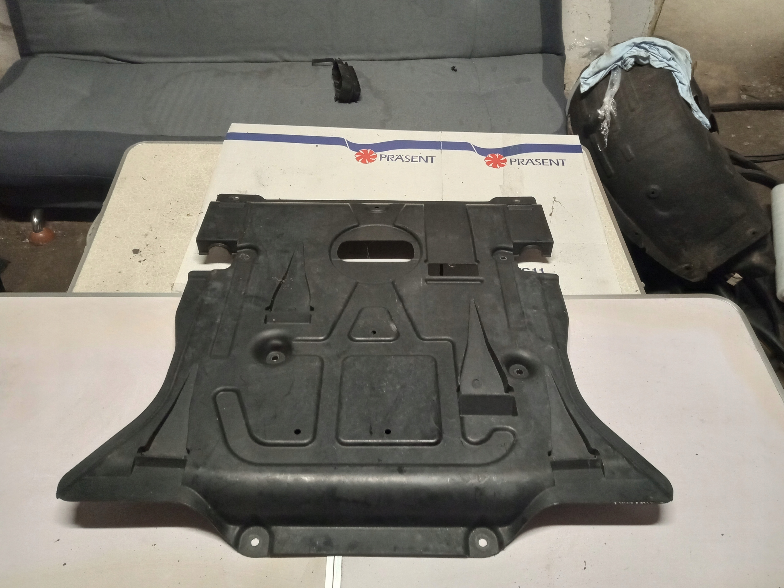 MERCEDES 166 W166 GLE GLS GL OSŁONA POD SILNIK PŁYTA OBUDOWA A1665200723 Numer katalogowy części A1665200723