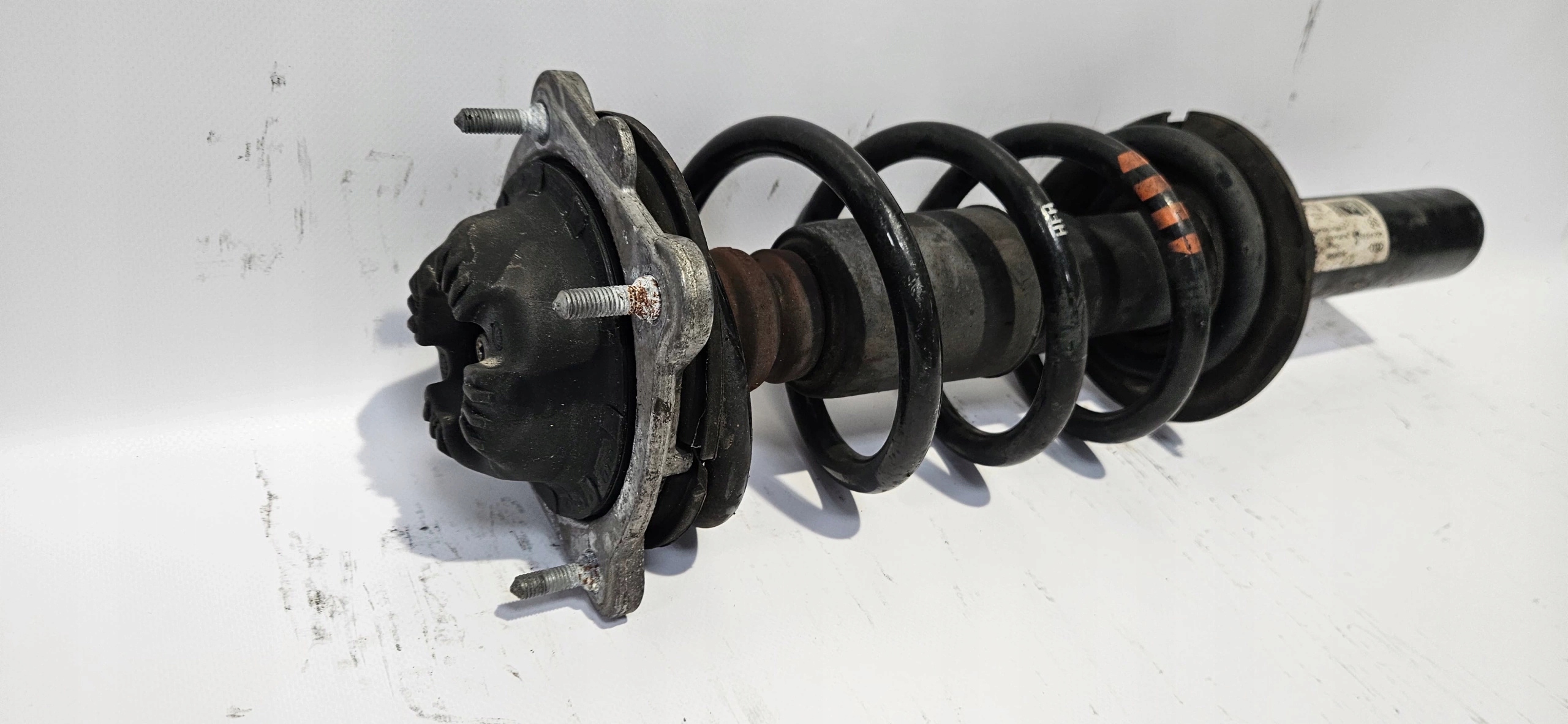 shock absorber left front AUDI A6 C7 4G0413031N