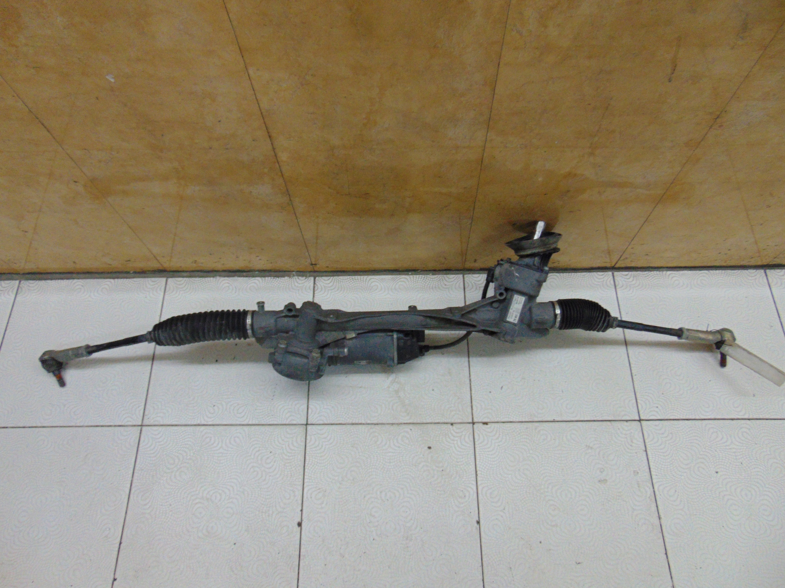 BOÎTER DIRECTION VW GOLF VII 5G0 5Q1423053AF