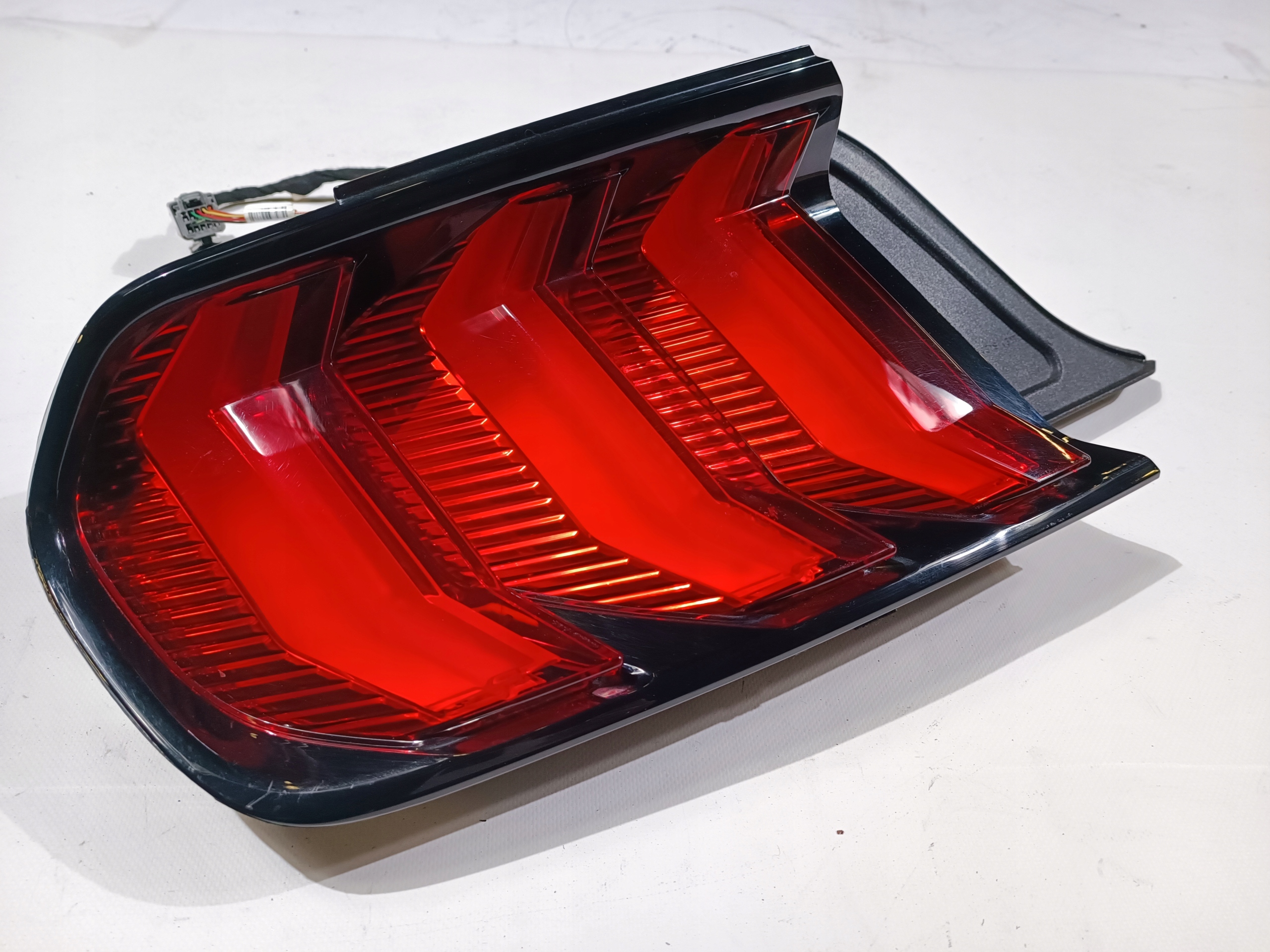 light rear part rear left Ford Mustang VI Lift 2018