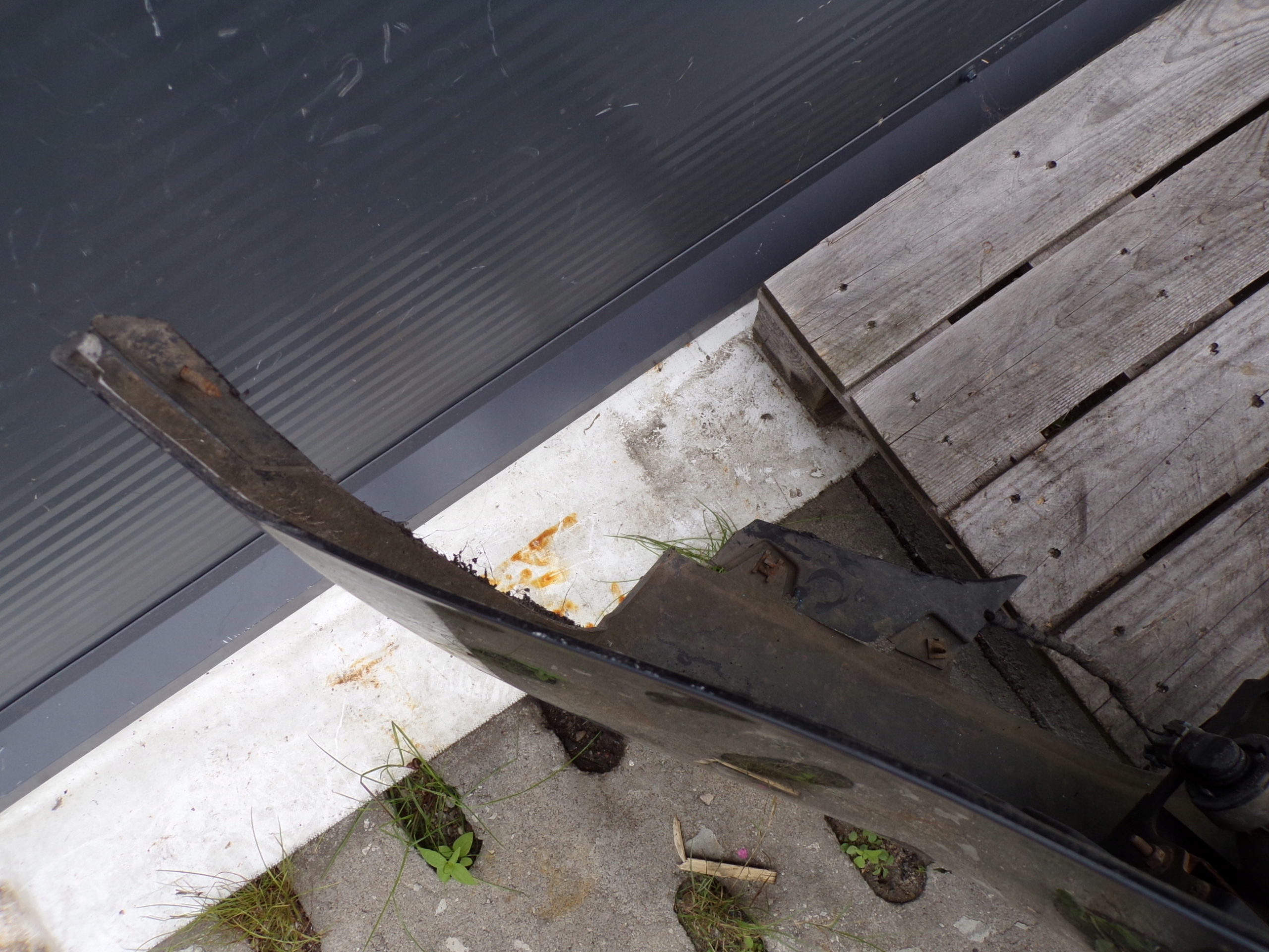 front bumper front CHEVROLET EPICA II black complete