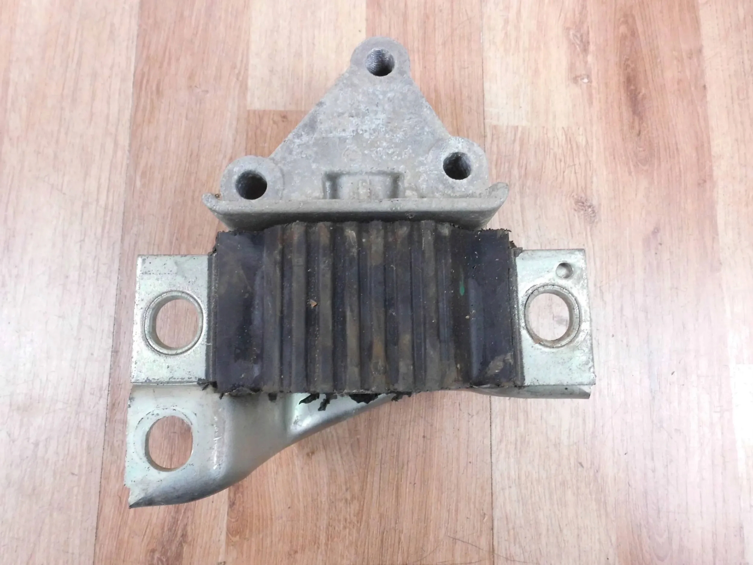 Fiat Ducato Boxer 2006+ 2.3 JTD holder holder console engine mount