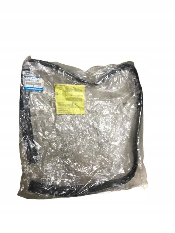 MAZDA 5 USZCZELKA MASKI GJ6A56770E