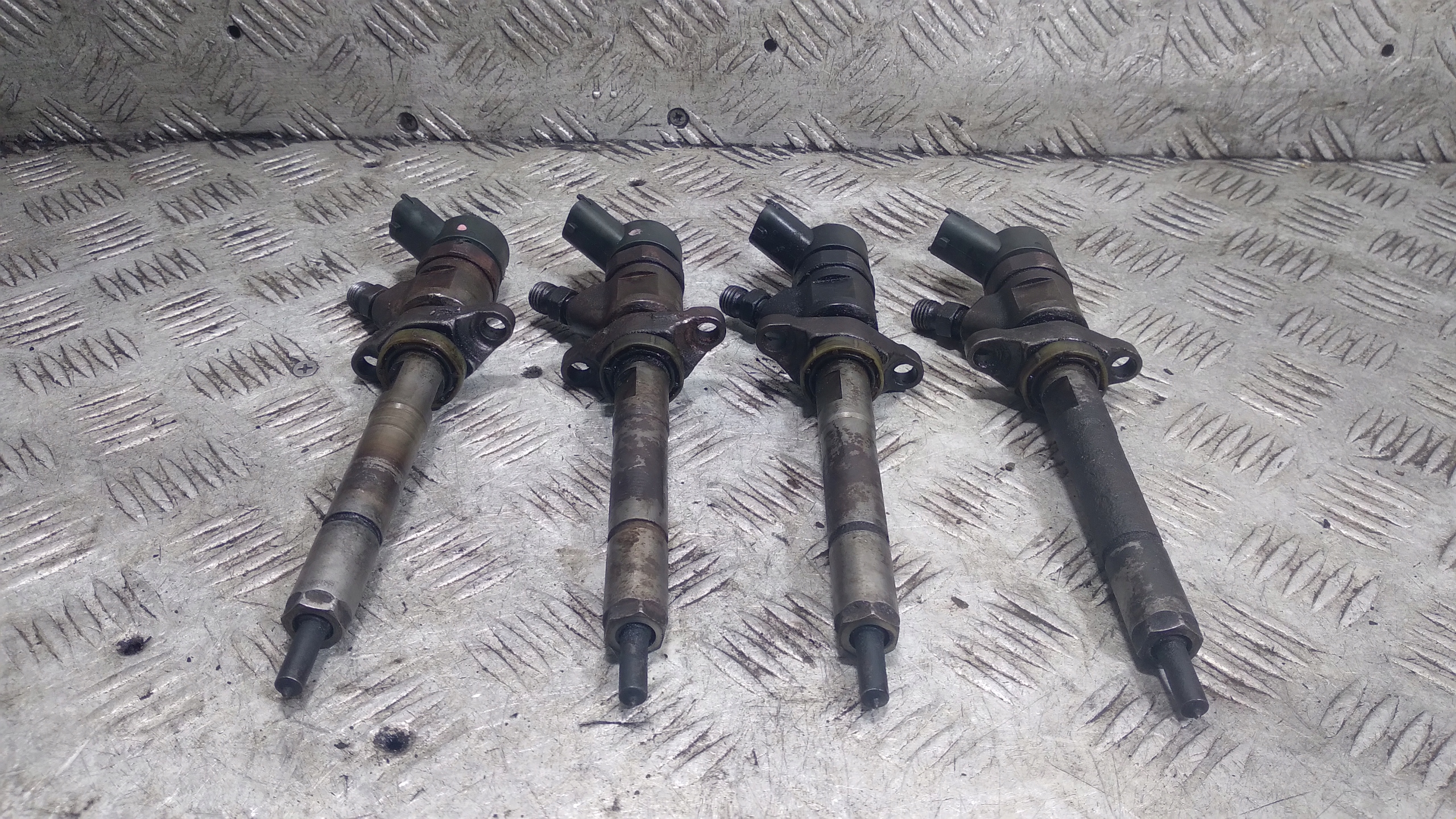 Einspritzdüse Einspritzdüse KOMPLET CITROEN C40445110239