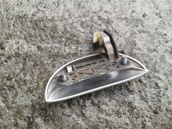 KLAMKA PRAWA PRZEDNIA TOYOTA AYGO I 05-08R 3D EURO Producent Toyota OE