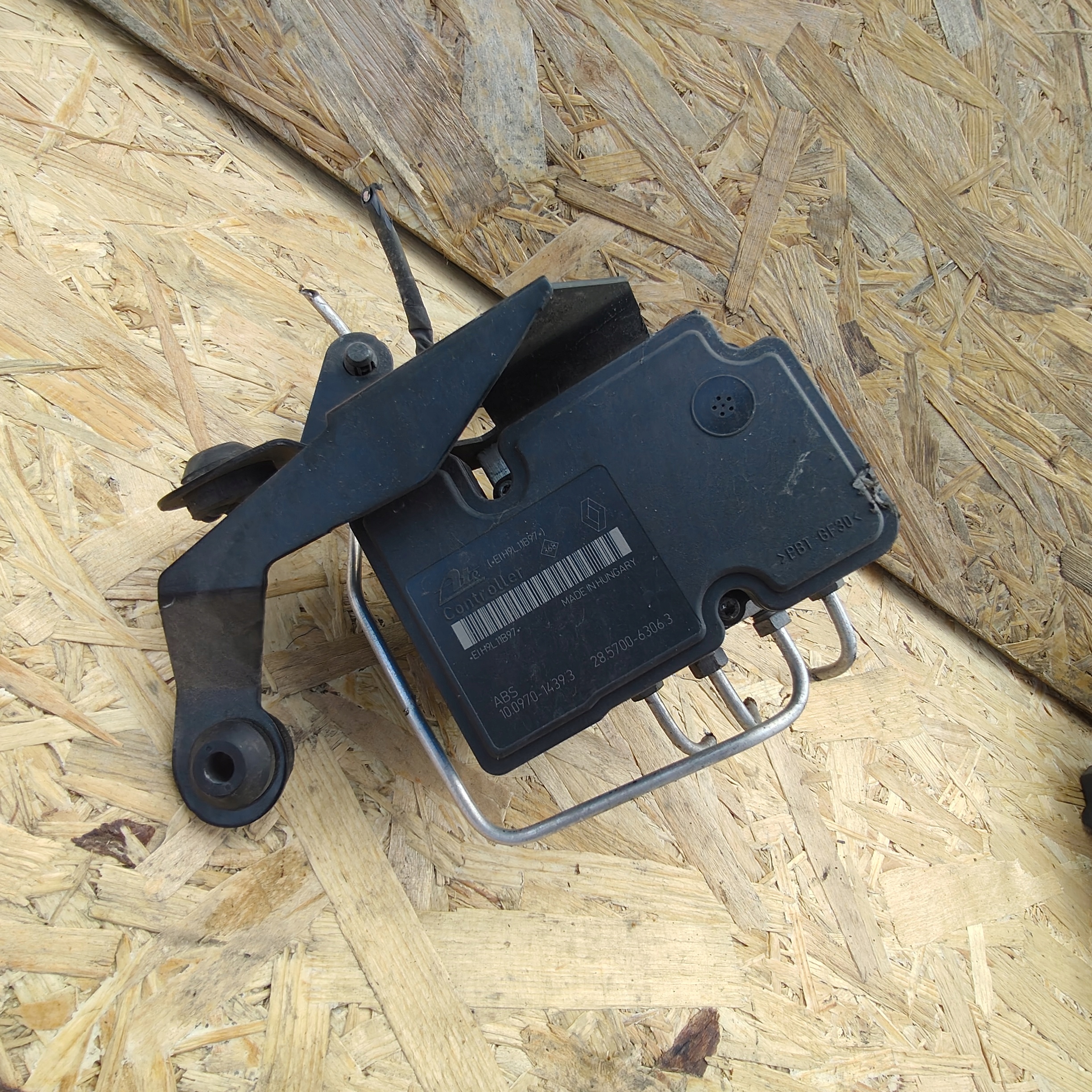 pump ABS brake RENAULT 476603625R