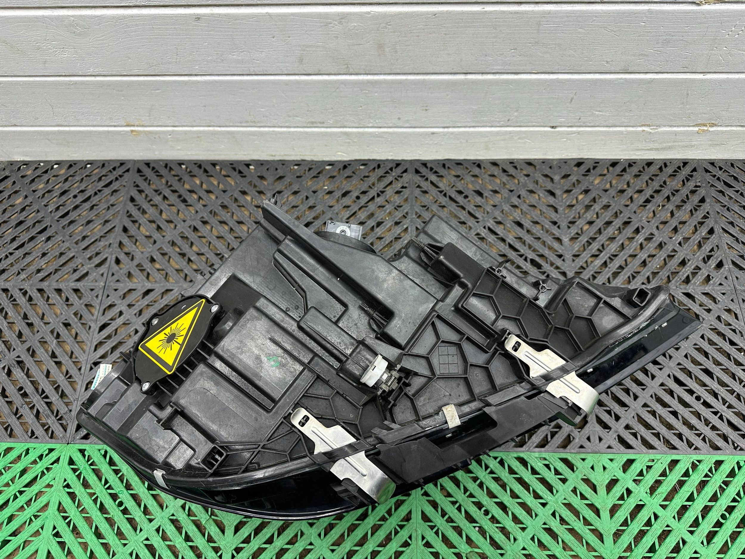light front side left BMW 3 G20 G21 LASER 9481707
