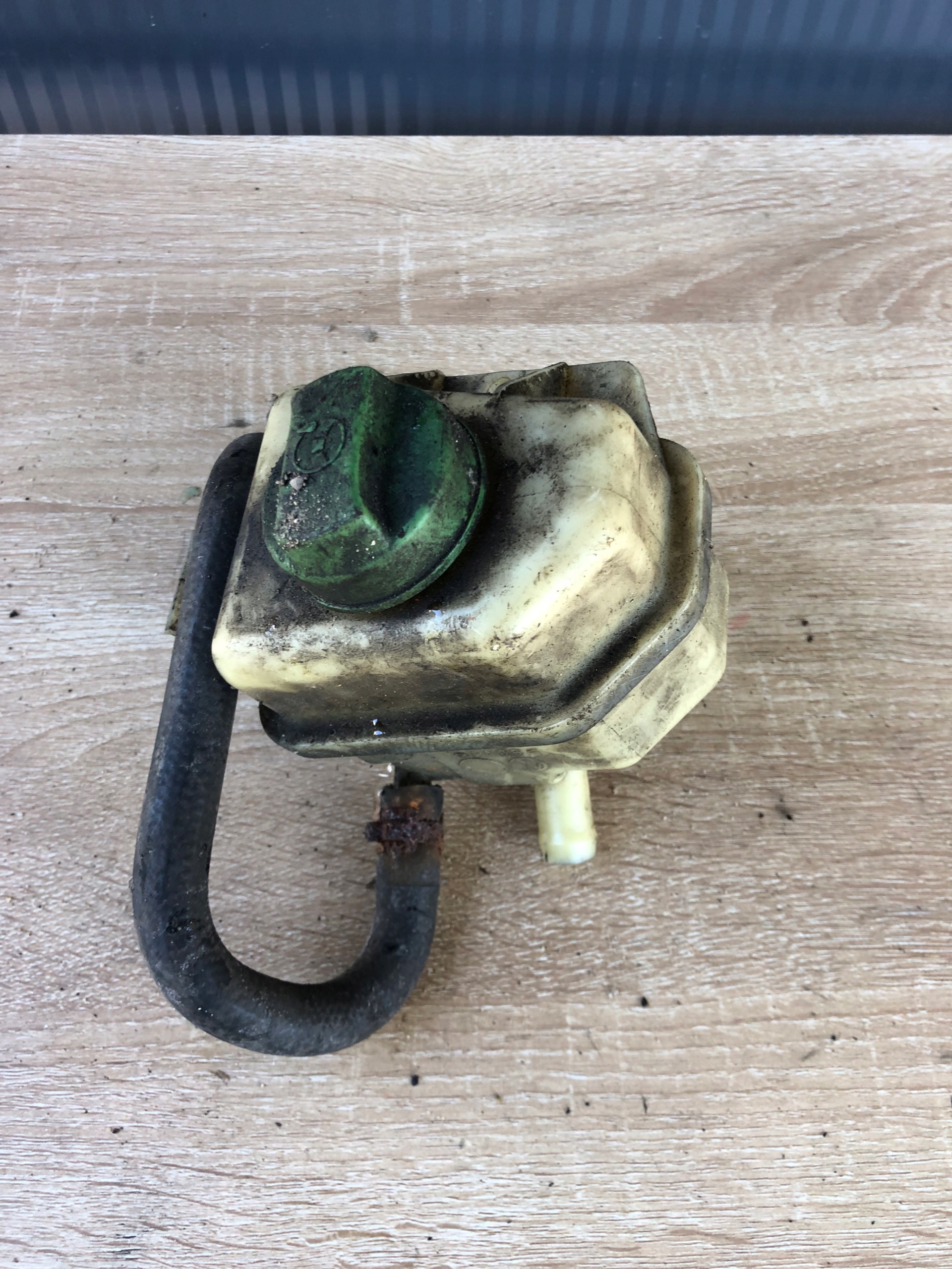boca serva VW T5 7H0422371A