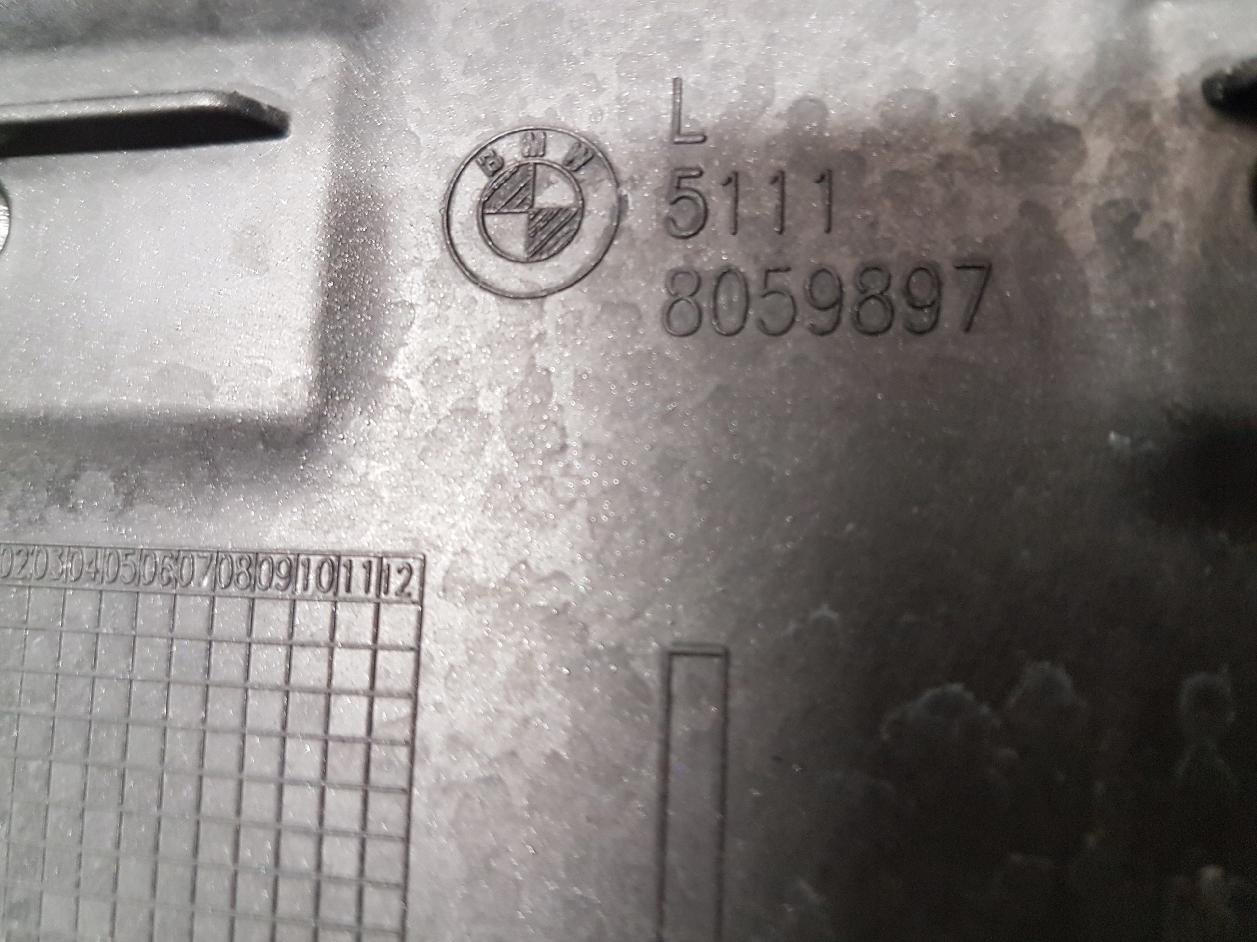 bumper bracket left front BMW X1 F48 m-packet 8059897