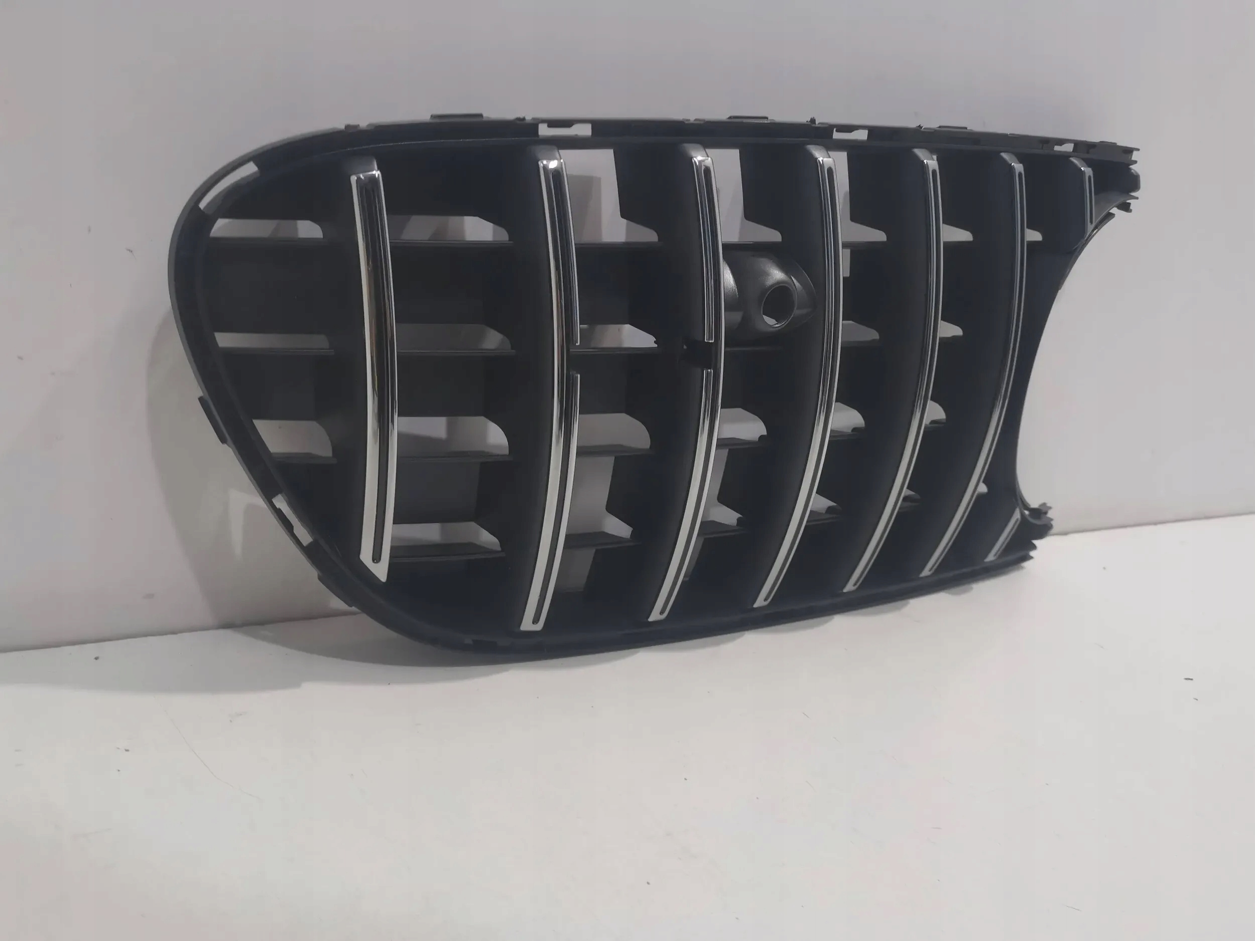 Mercedes-Benz AMG GT R190 C190 grill atrapa idealna nowa Typ samochodu Samochody osobowe