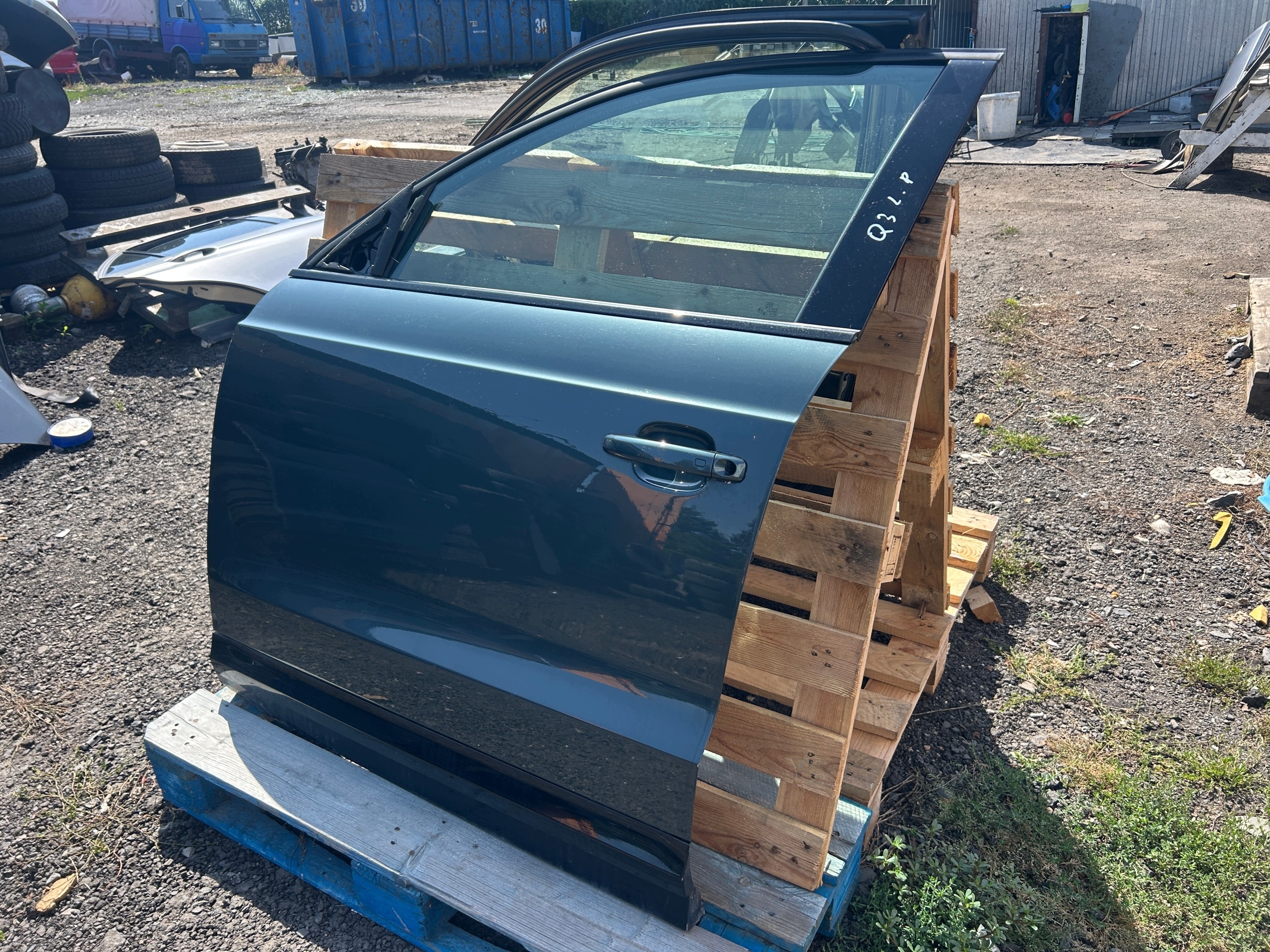 AUDI Q3 8U LIFT S-LINE door left front LX6T