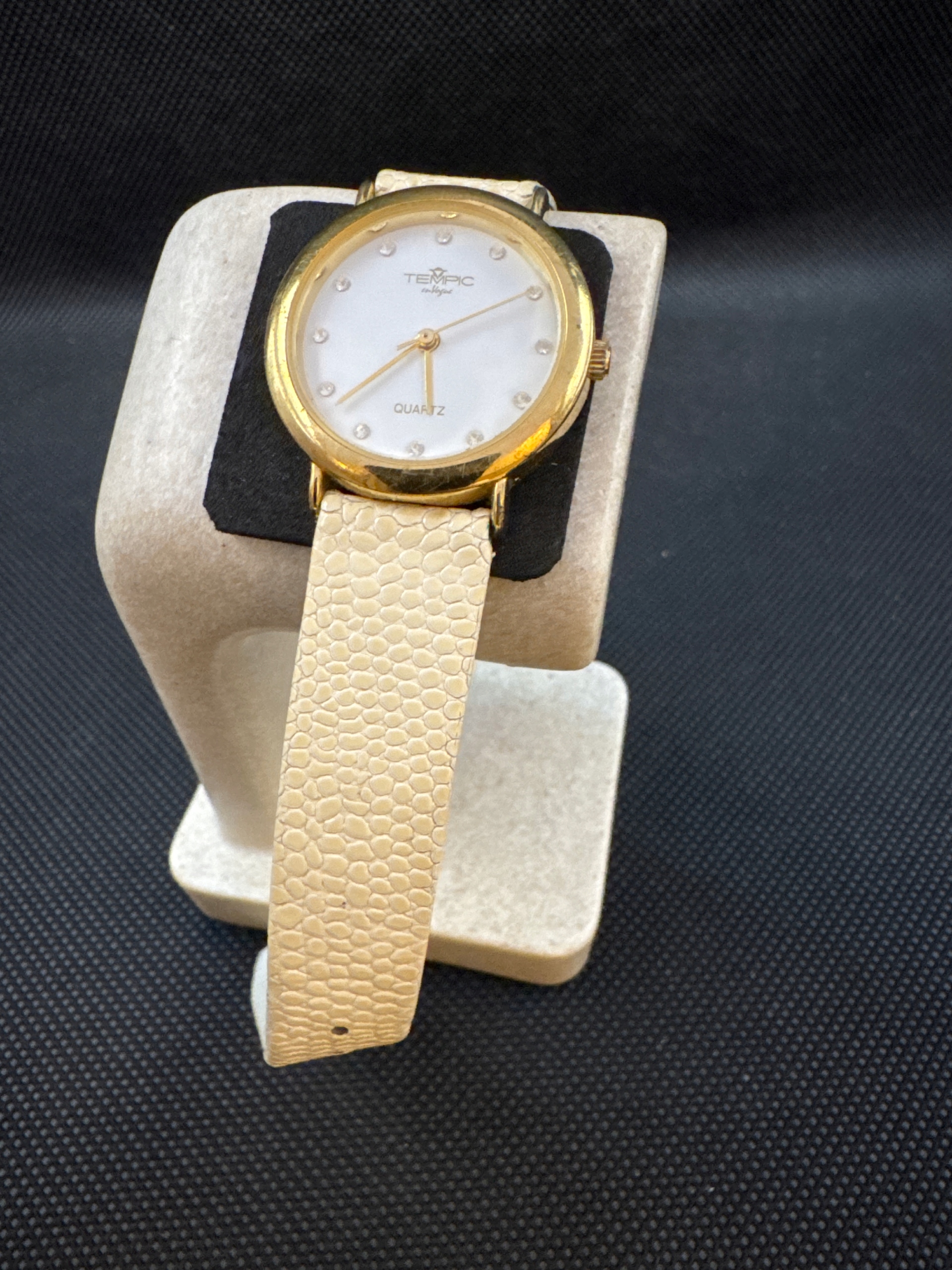 Zegarek marki Tempic